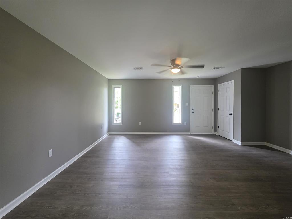 407 Rock Street – photo 3