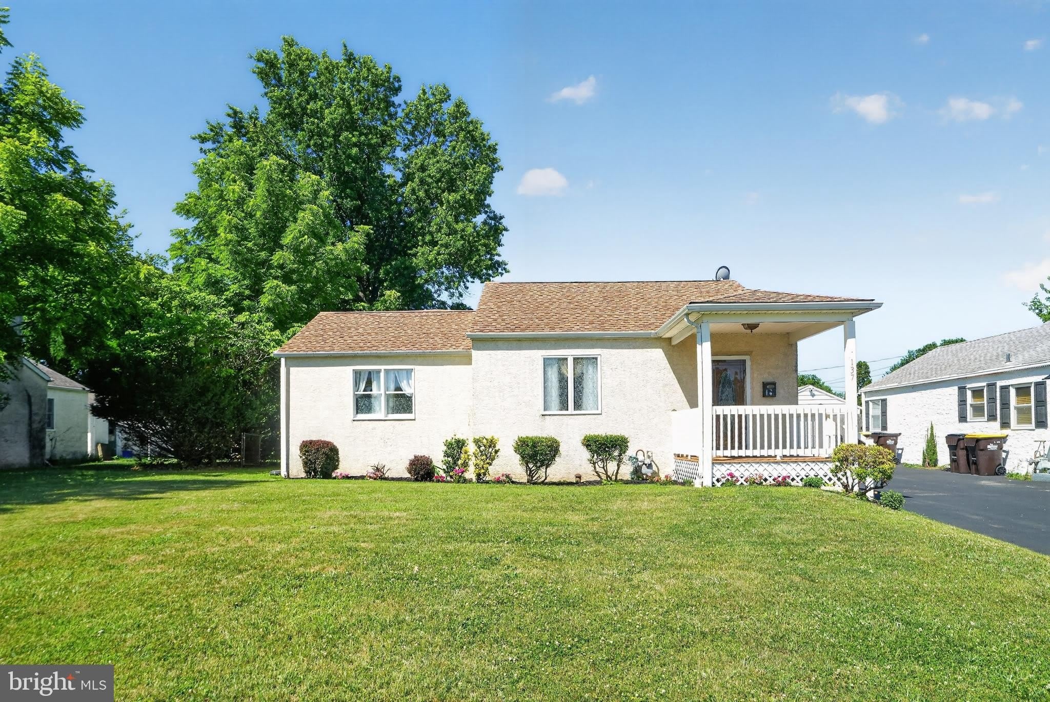 137 WALKER Lane – photo 2