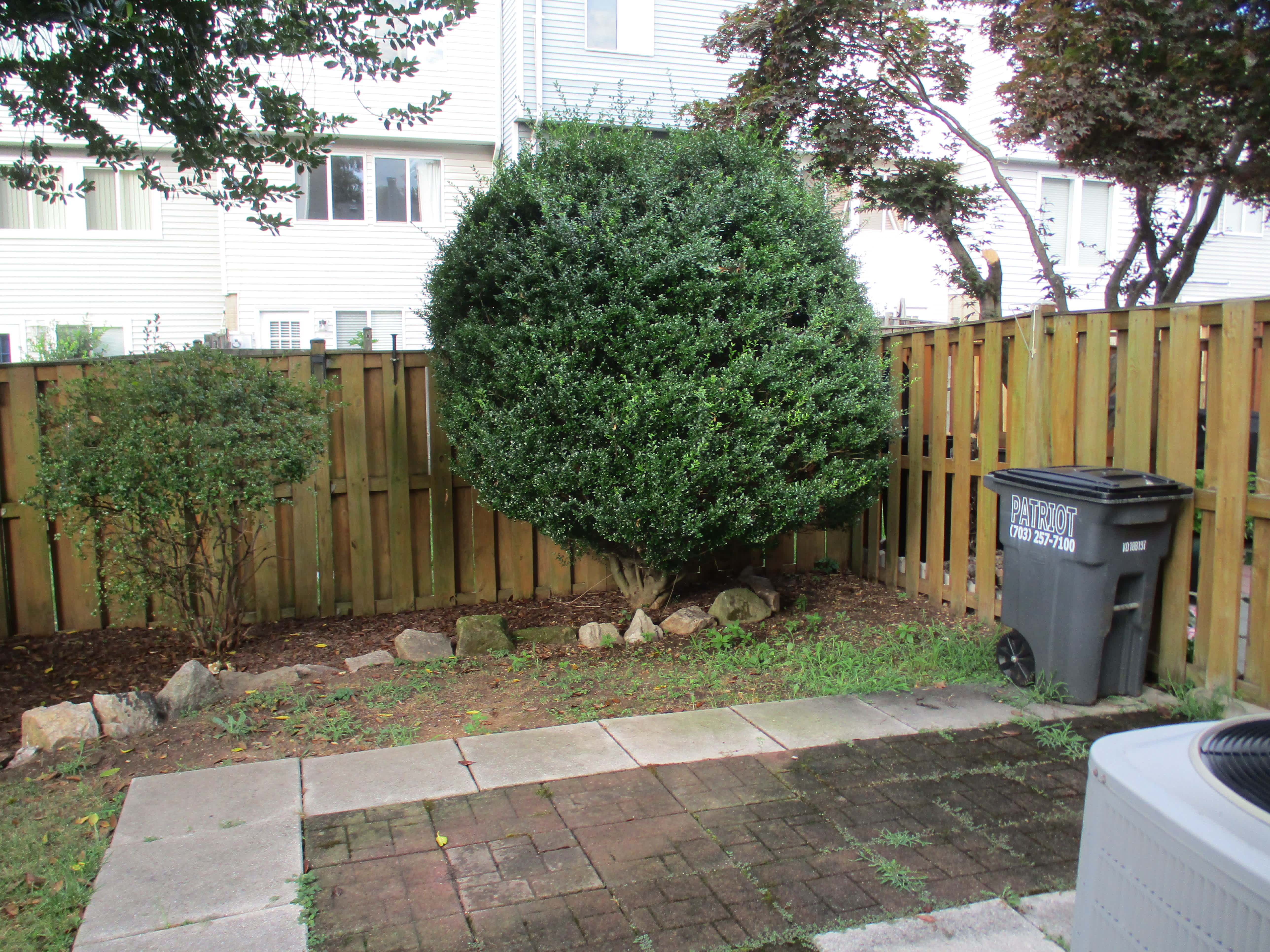 8601 Kenosha Ct – photo 4