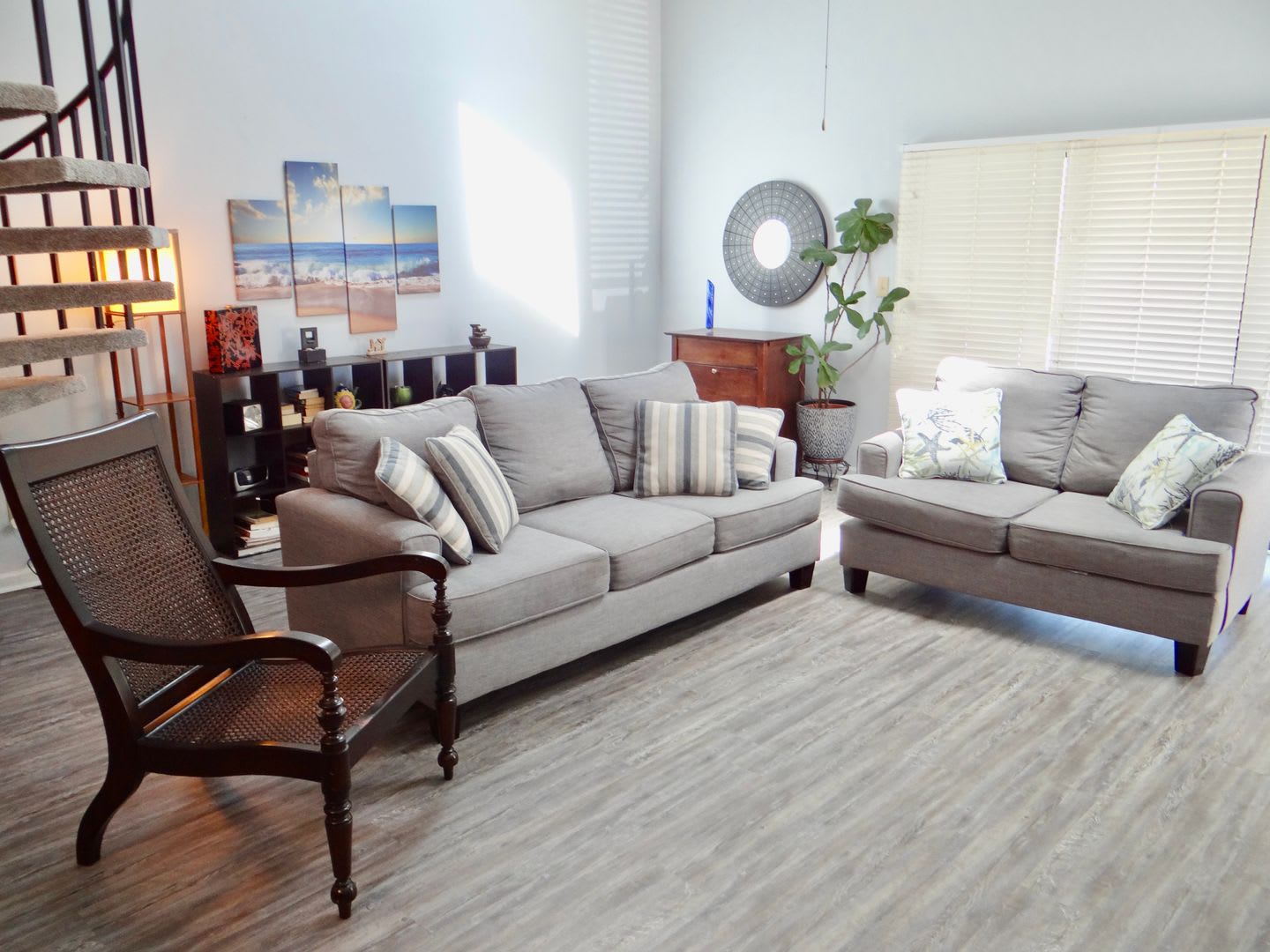 Furnished Coastal Living With Poolside Fun Sunset Views – photo 4