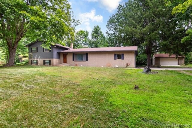 7580 Thornwood Street – photo 2
