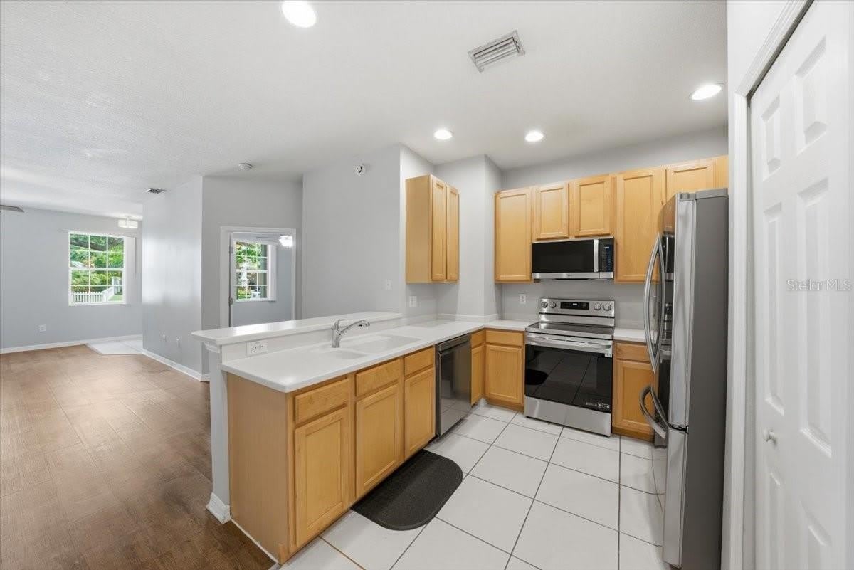 9508 W PARK VILLAGE Drive – photo 5
