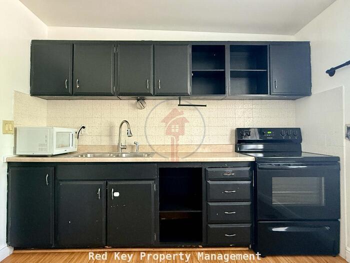 171 South Coleman Street – photo 4