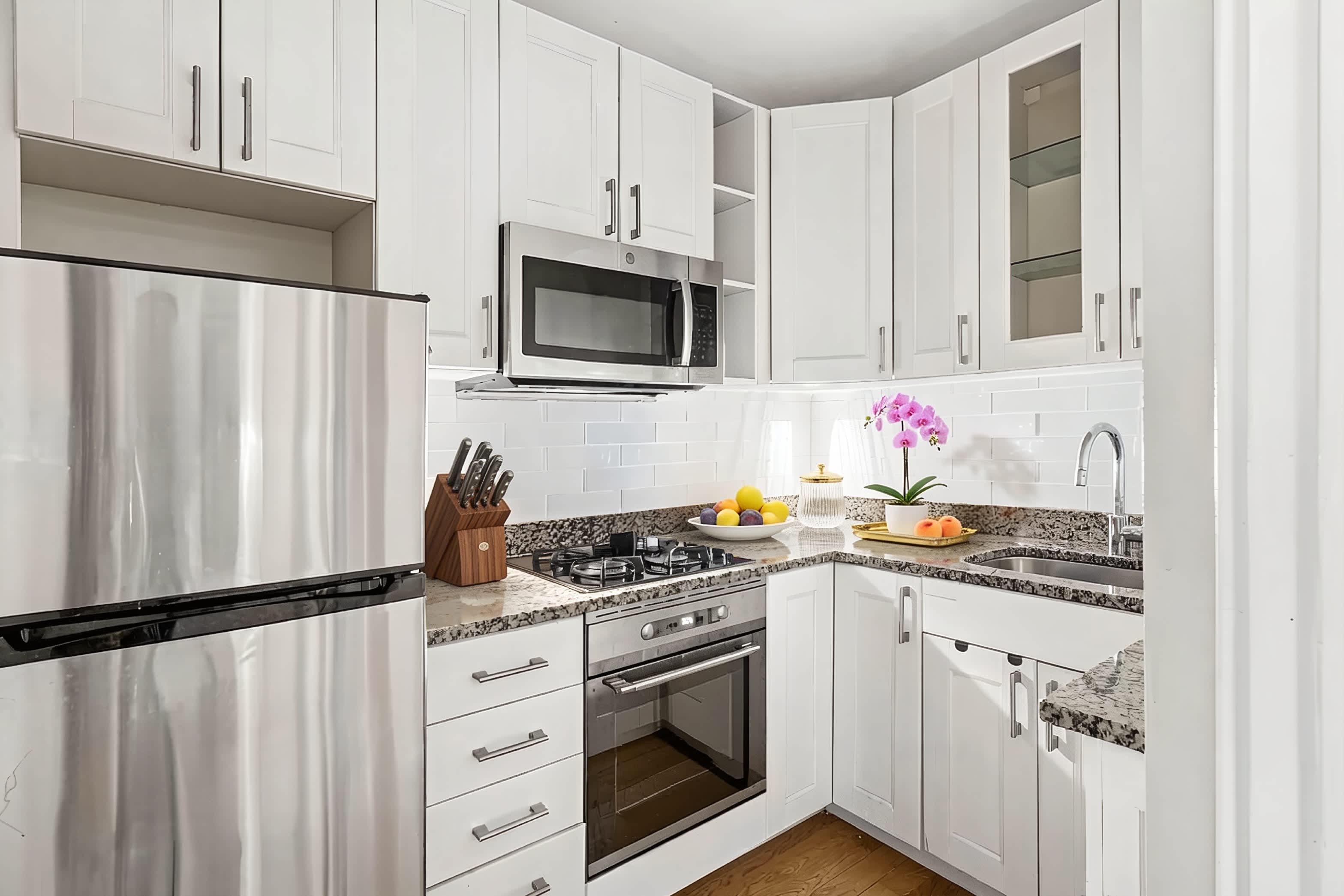 386 Commonwealth Avenue – photo 2