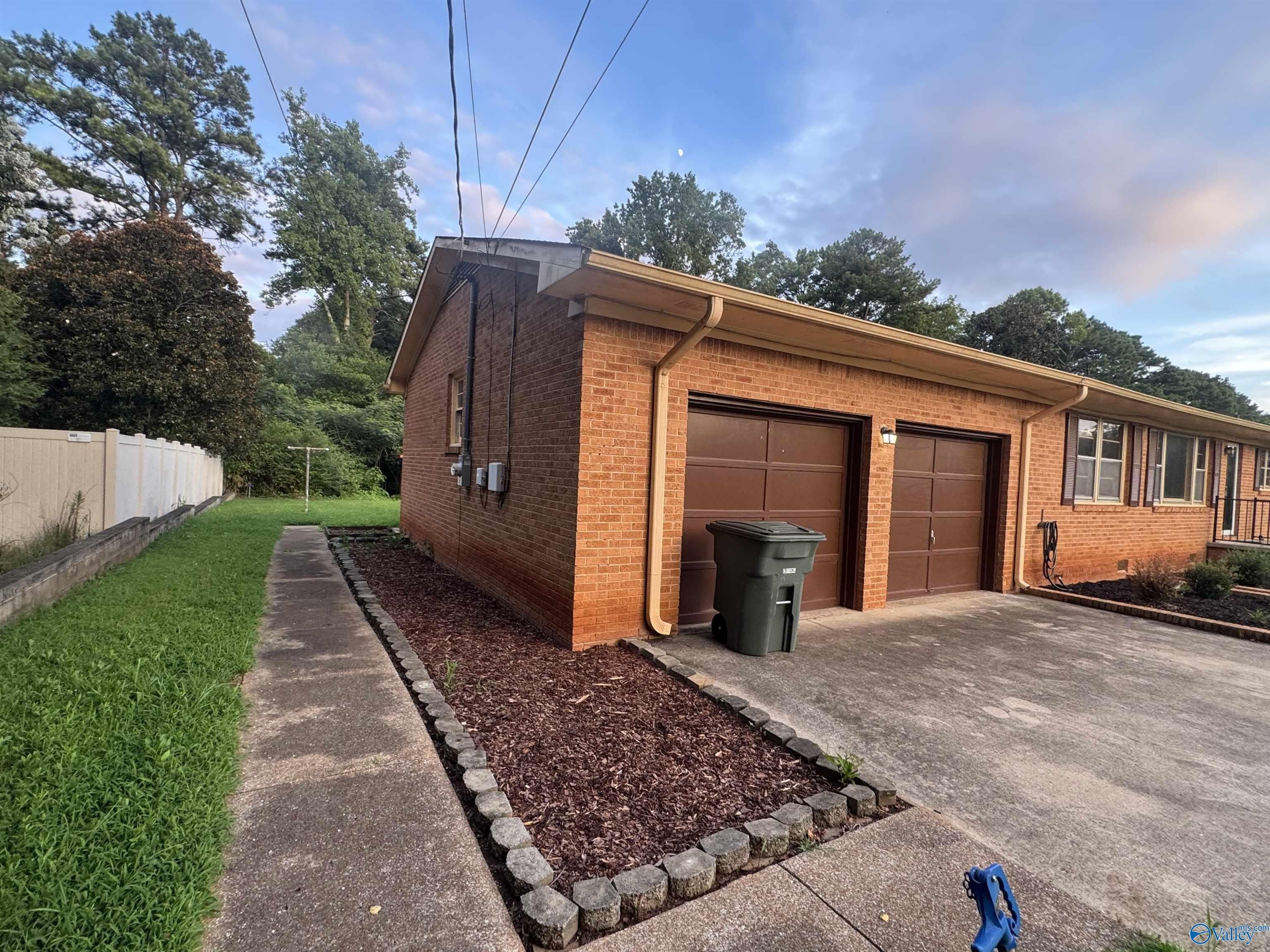 2103 Shannonhouse Road – photo 2