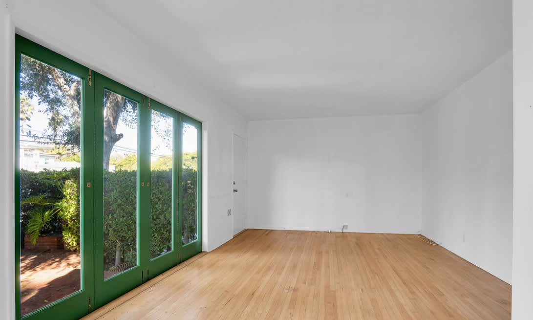 2440 Arizona Ave – photo 2