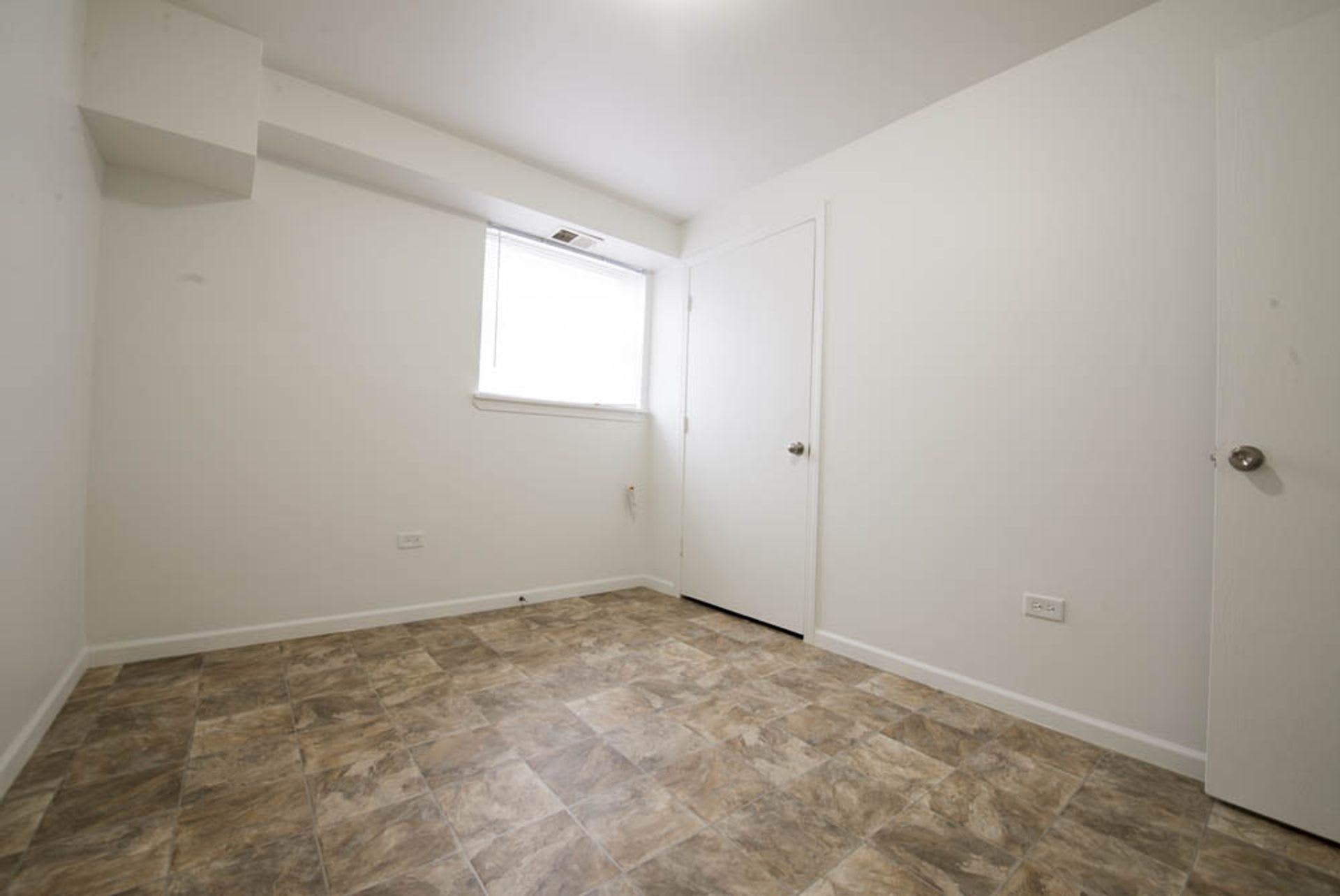 5300 S Michigan Ave – photo 4