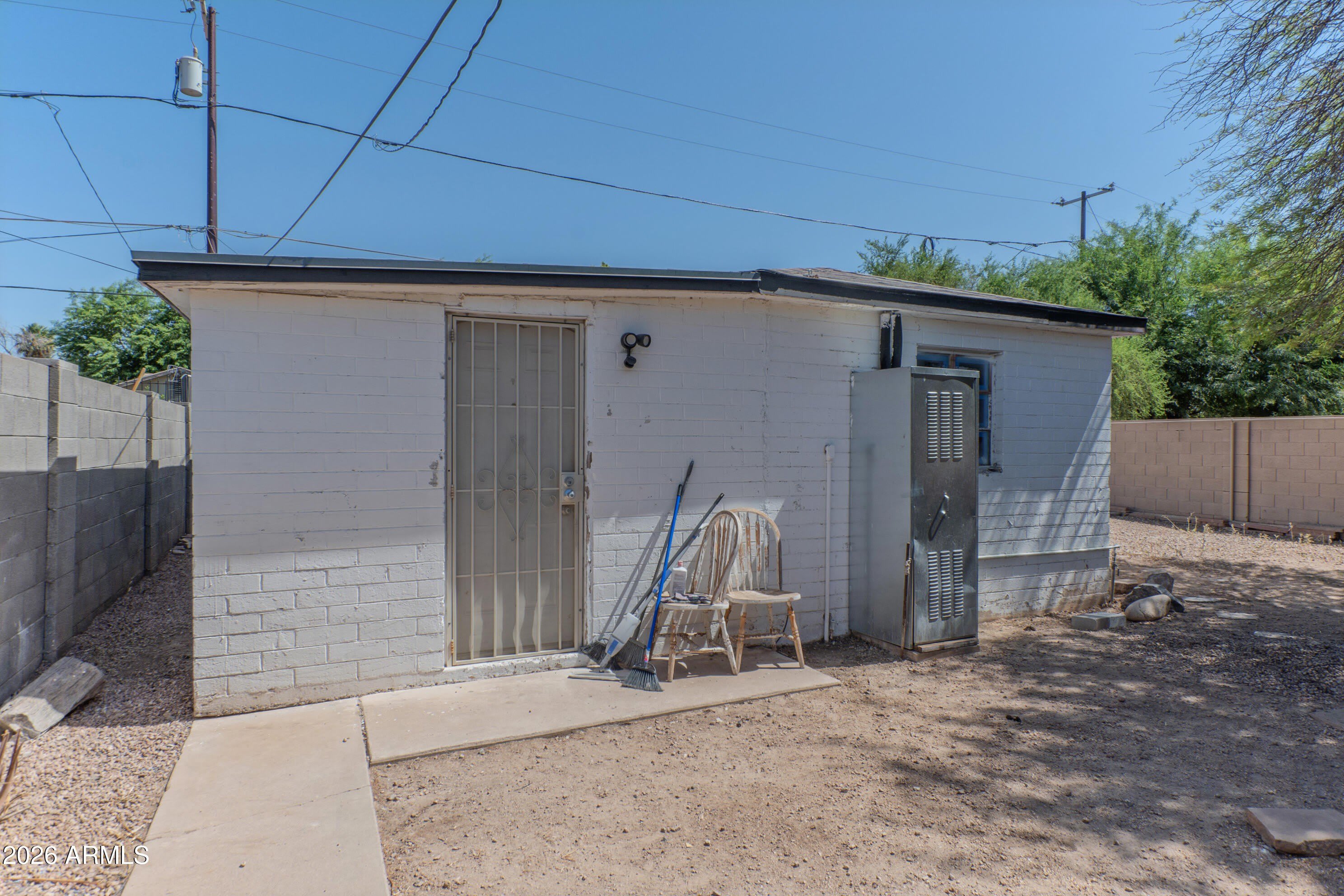 5946 W MYRTLE Avenue – photo 1