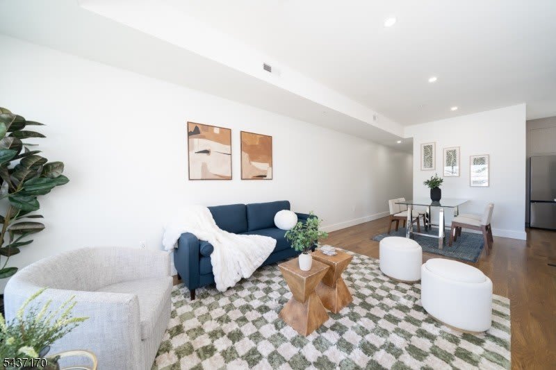 67 Virginia Ave – photo 3