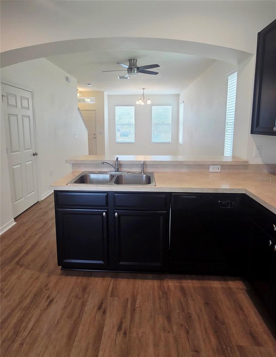 8821 WALNUT GABLE Court – photo 4