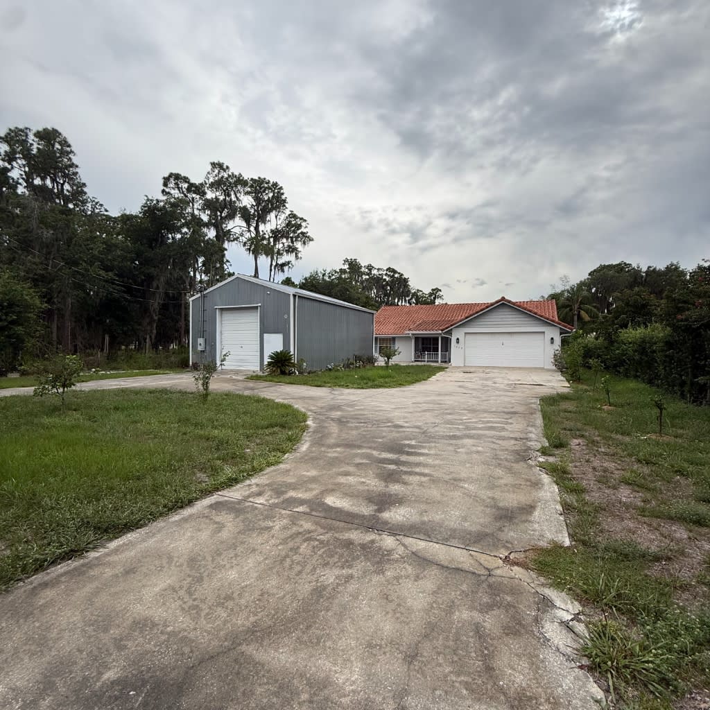 7423 Sparta Rd – photo 1