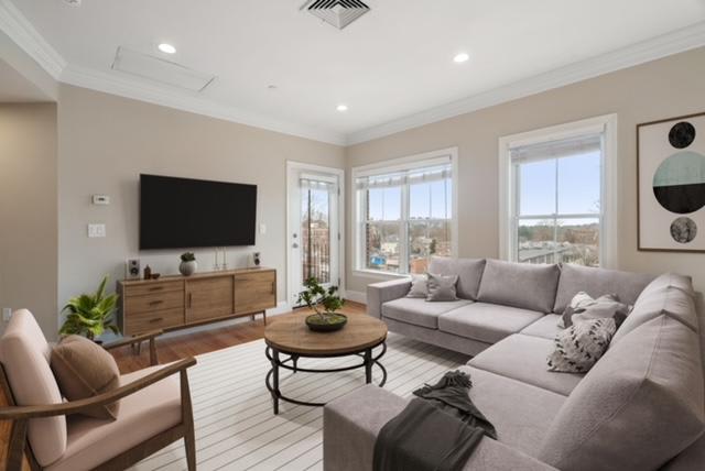 150 Chestnut Hill Ave. – photo 3