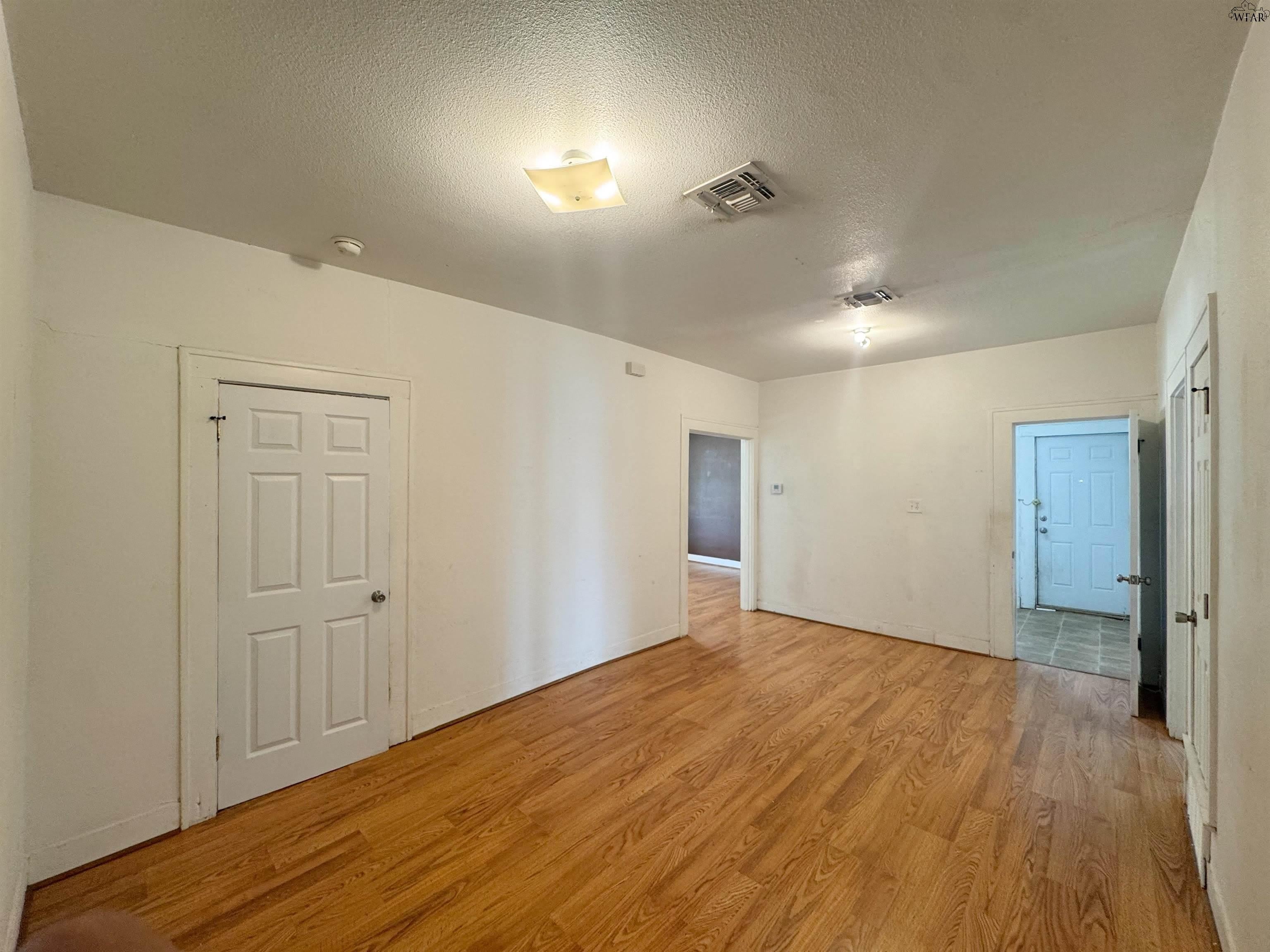 2412 Buchanan Street – photo 2