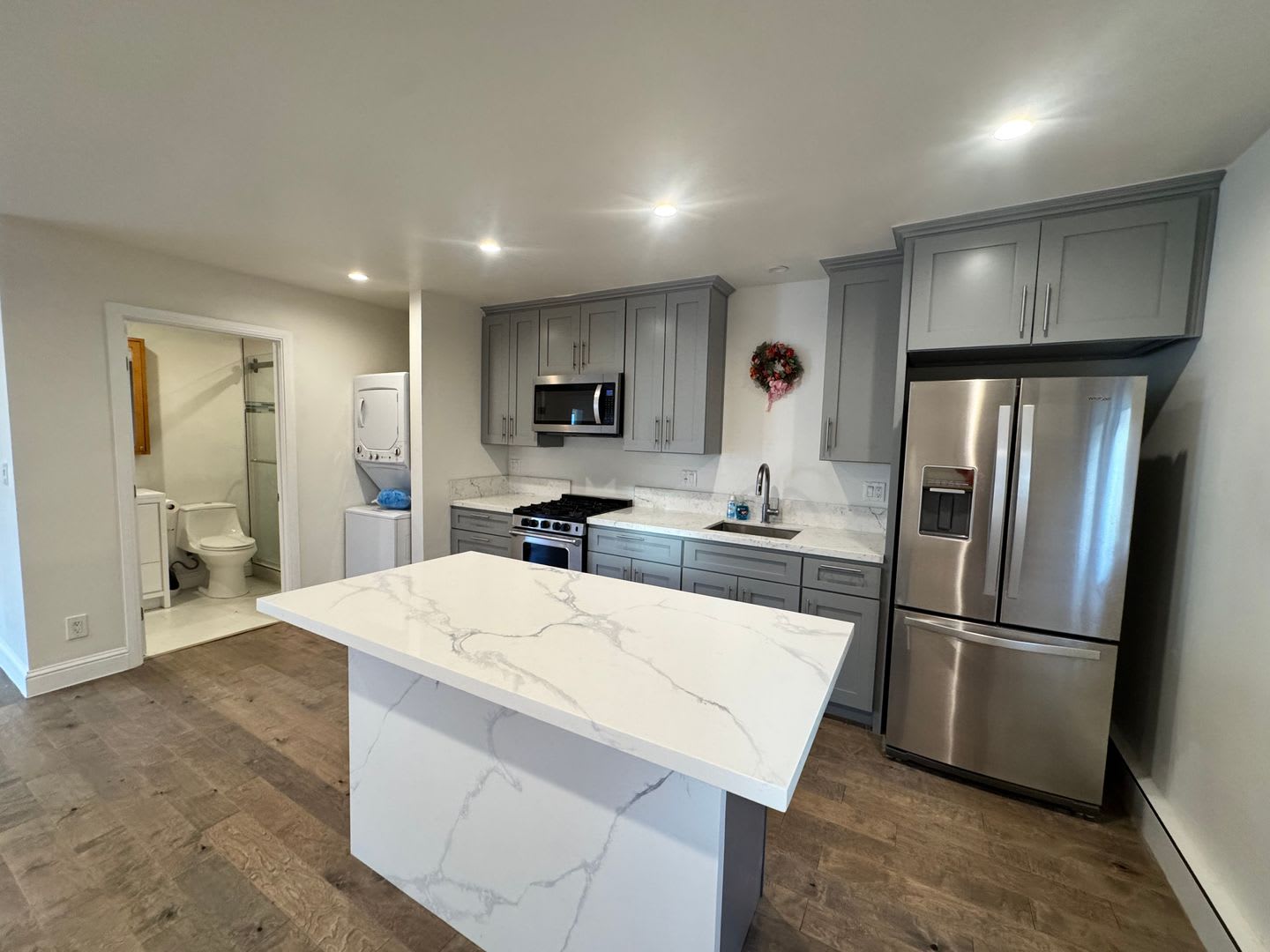 Newly 2 bedrooms 2 bath home – photo 4