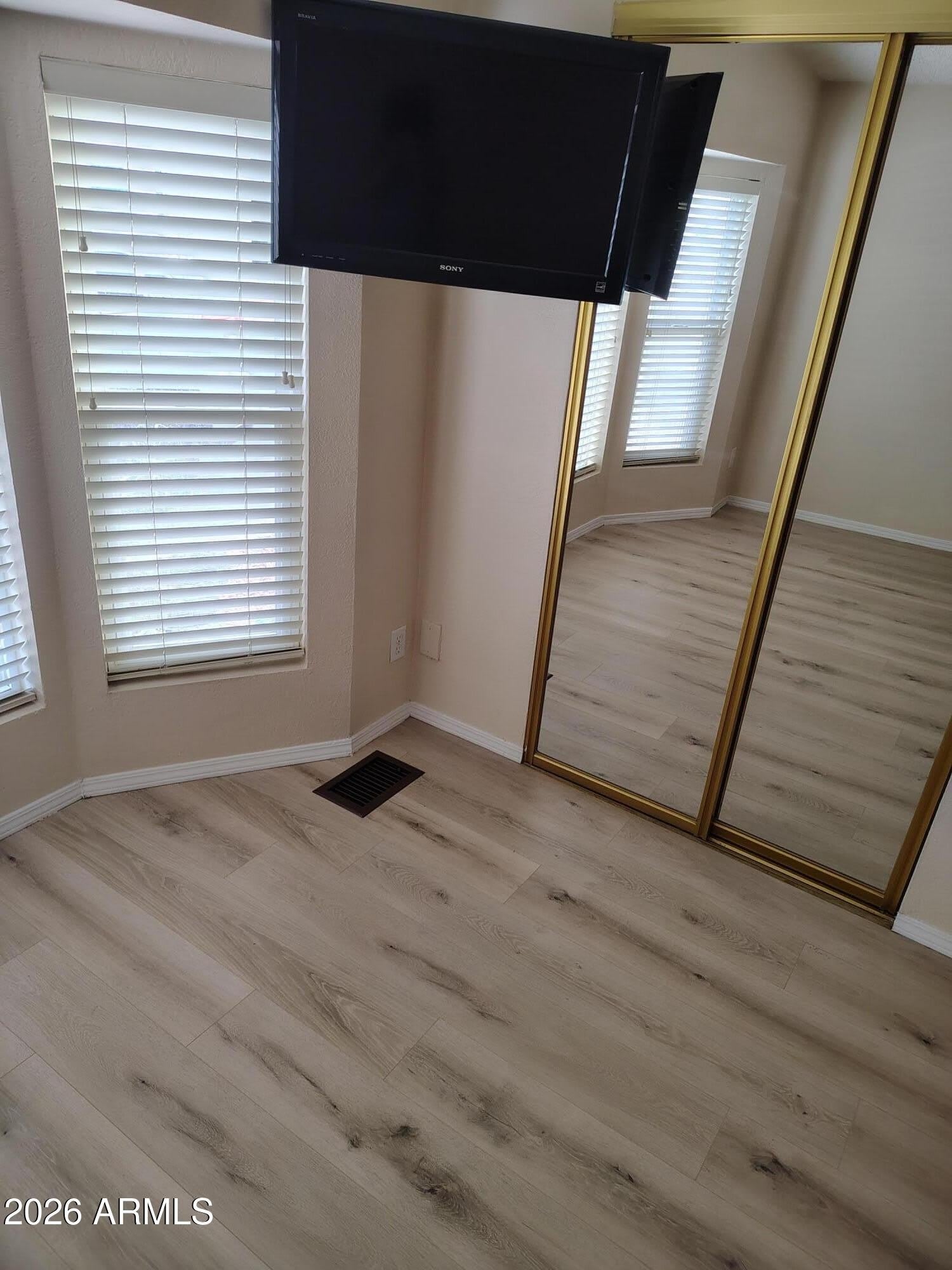 6058 S Cypress Point Drive – photo 4