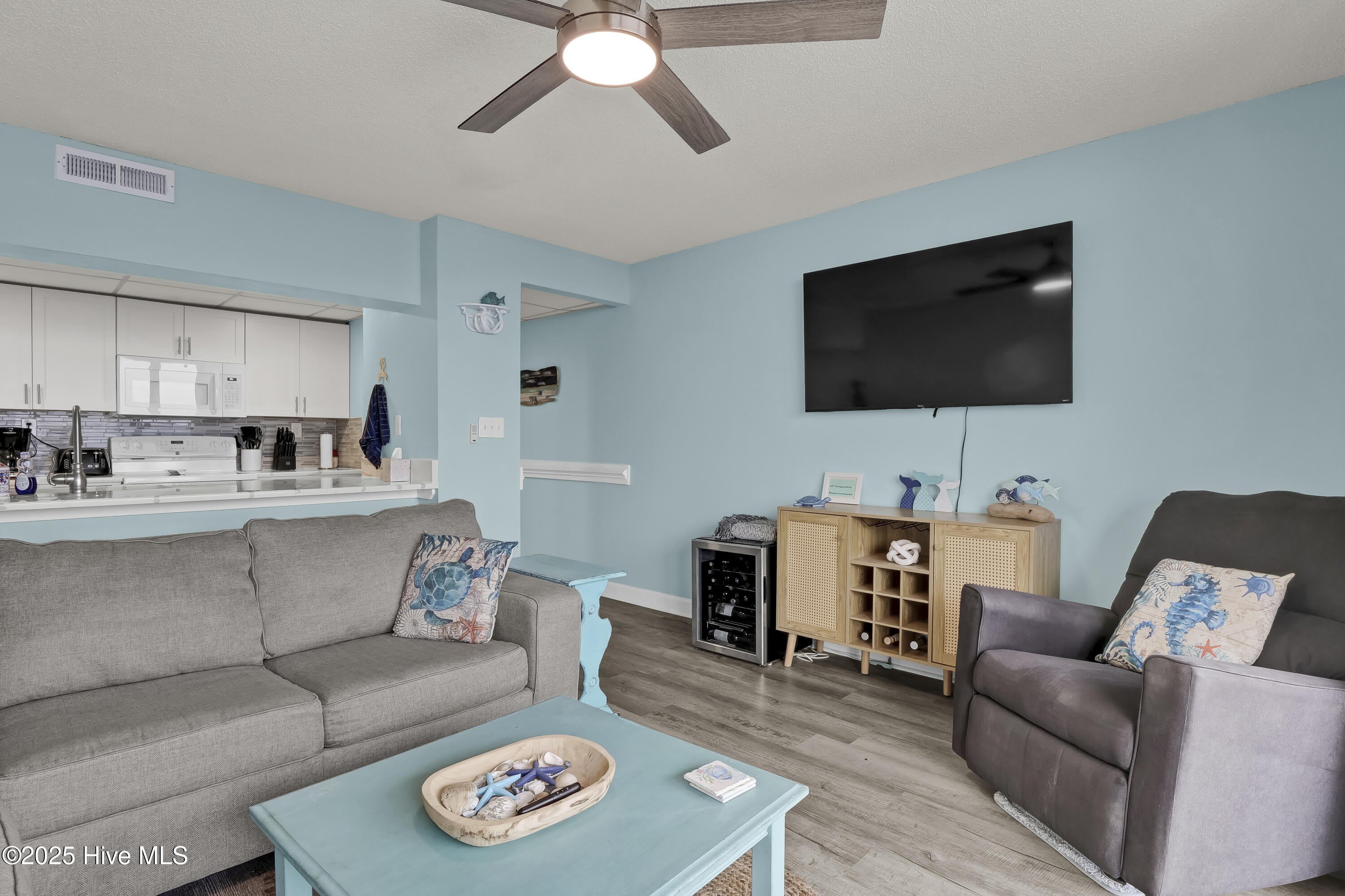901 S Lake Park Boulevard – photo 5