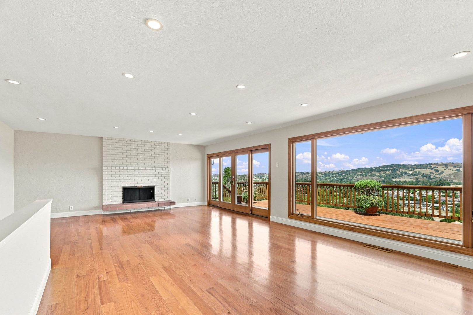 Available Now! One-of-a-Kind Hilltop Estate with Panoramic Almaden Valley Views – photo 4