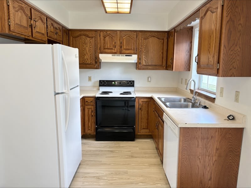 1762-1764 Barlament Drive – photo 3