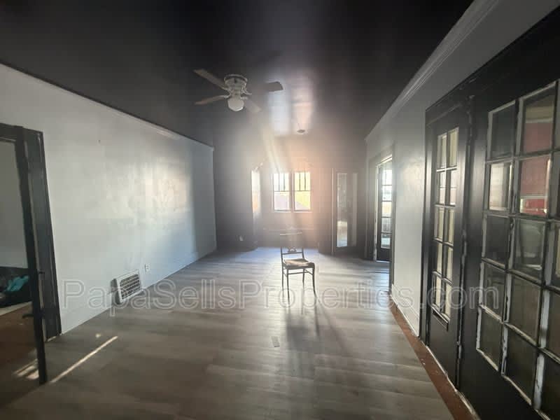 107 E Archer – photo 5