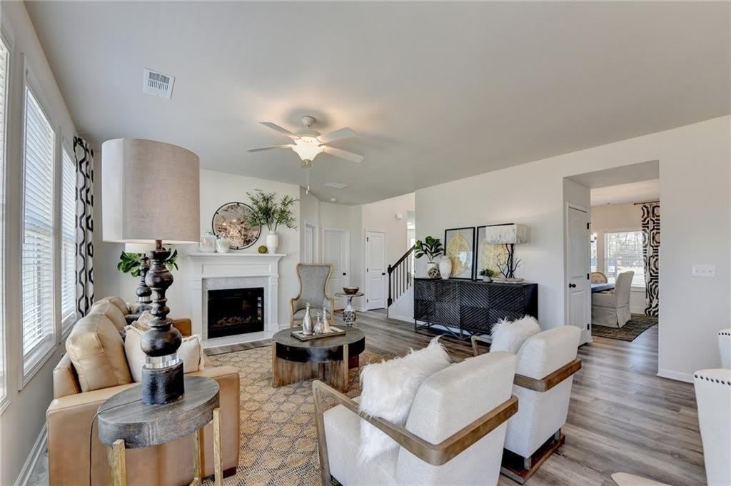 326 Rodeo Drive – photo 5