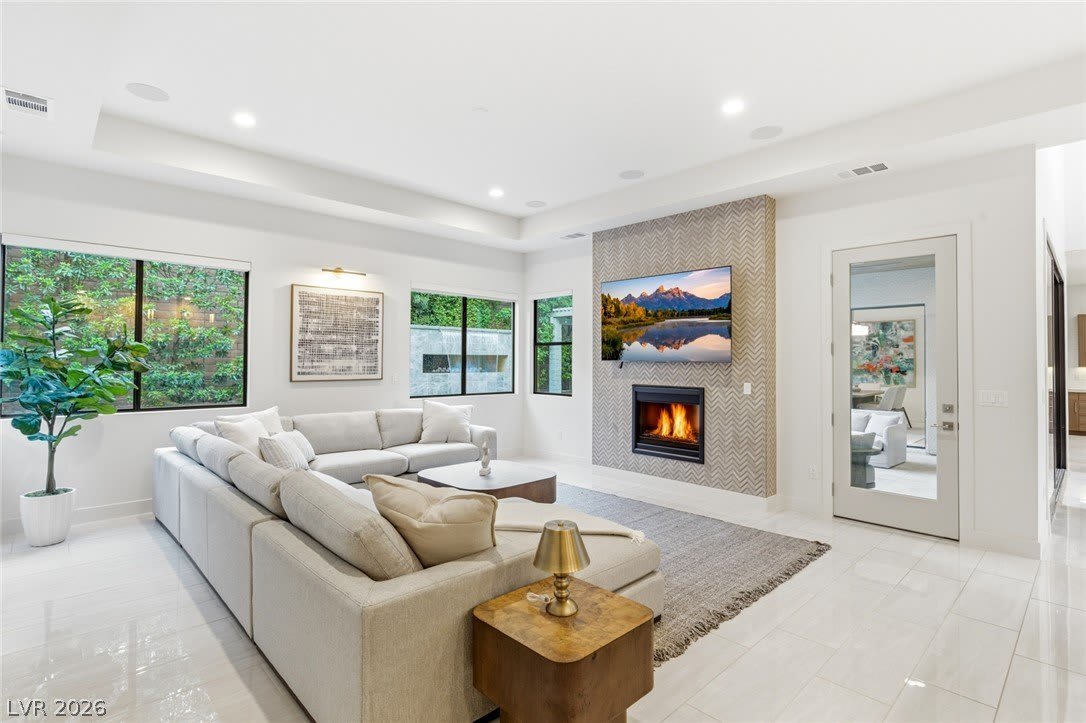 75 Pristine Glen Street – photo 5