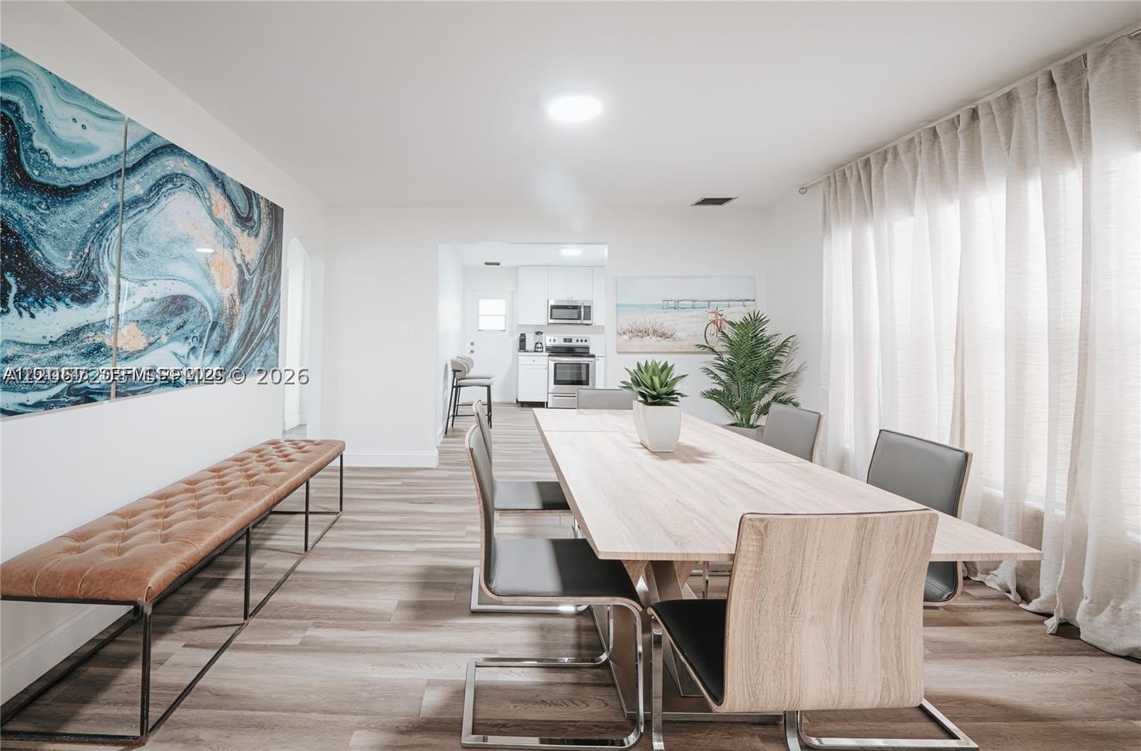 11080 Peachtree Dr – photo 2