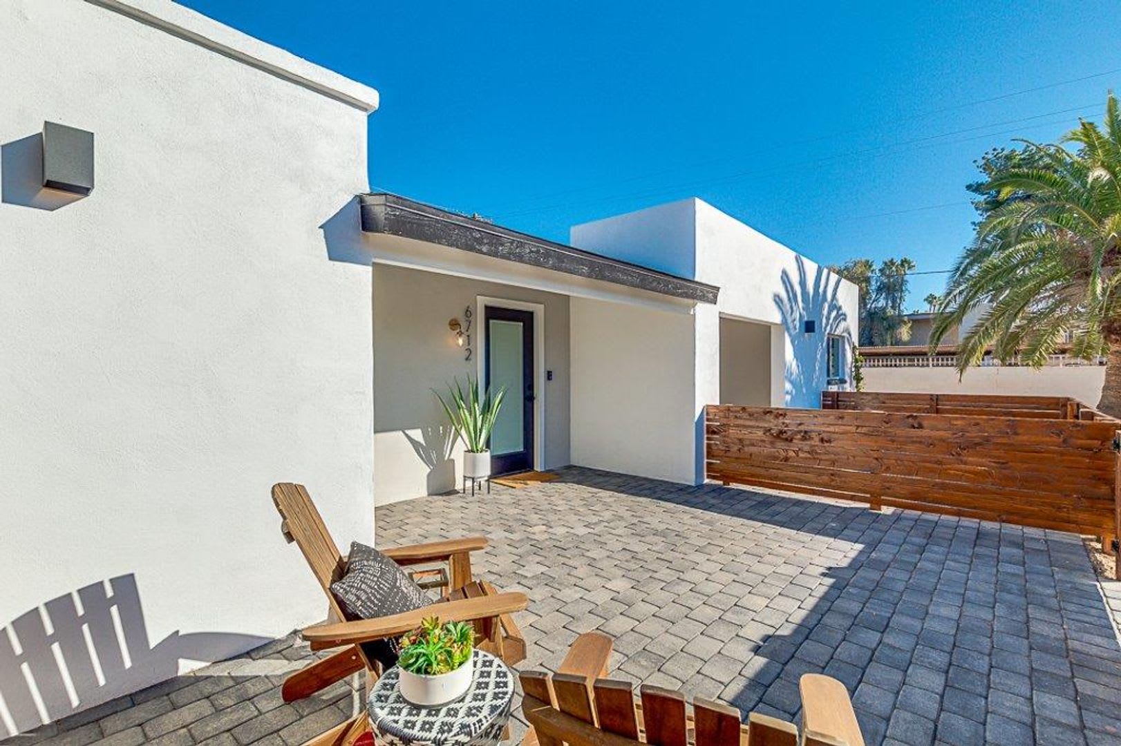 Gorgeous, Open Concept Two Bed Two Bath near Old Town Scottsdale! – photo 2