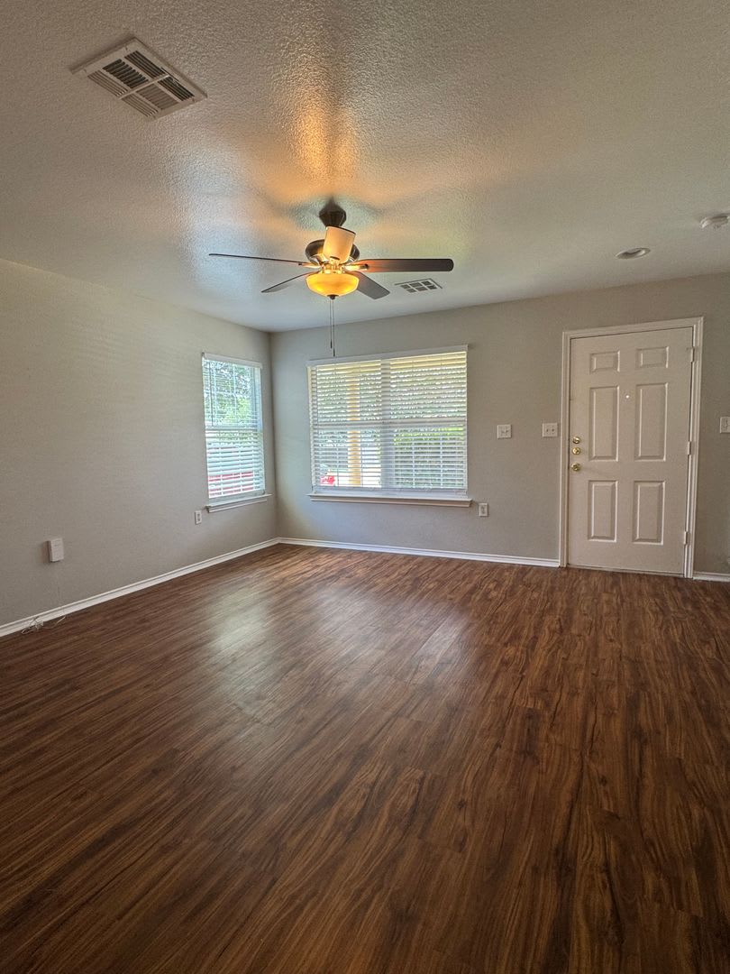 3 BR/2.5BA – photo 2