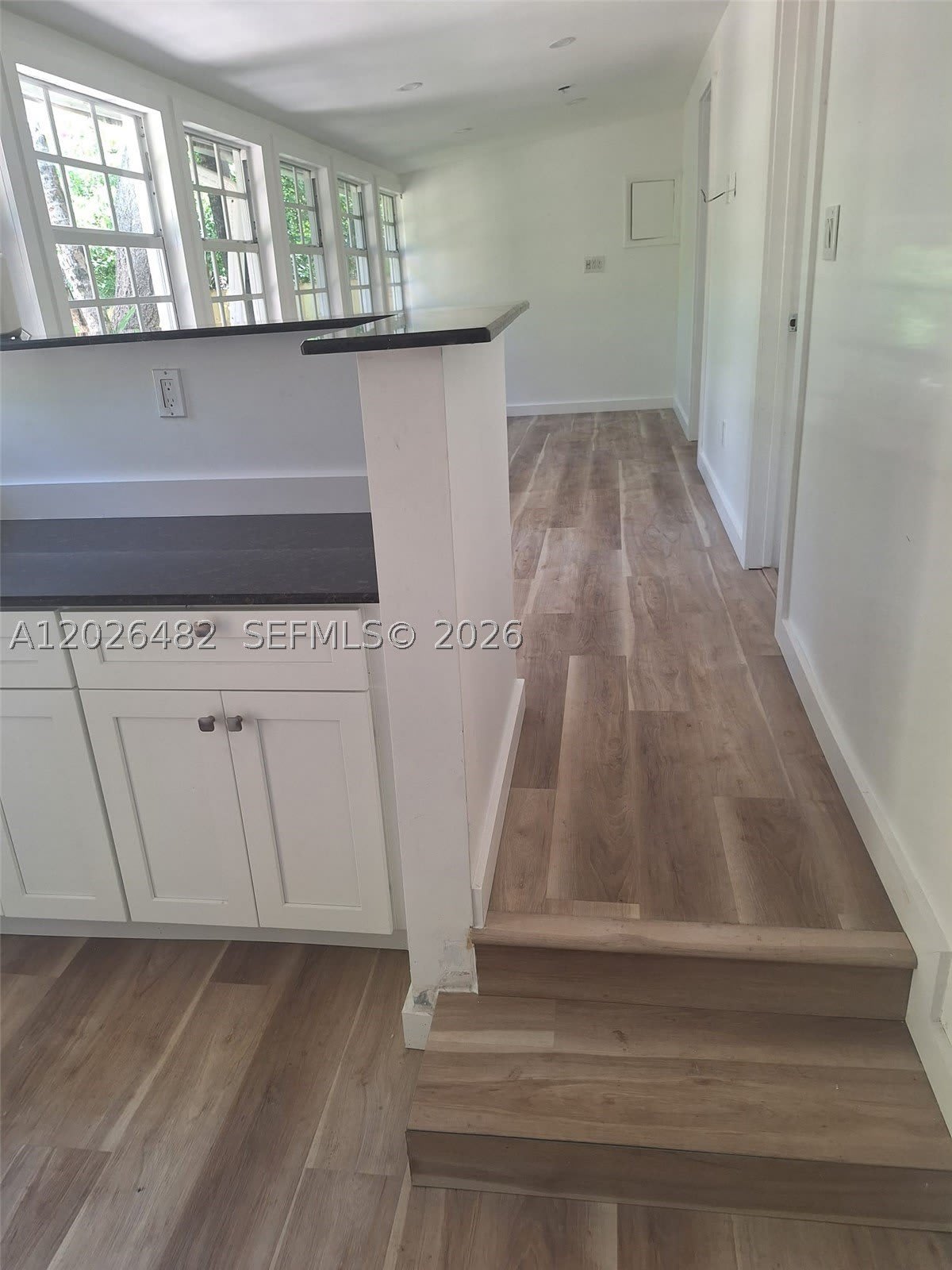 1121 NE 1st Ave – photo 5