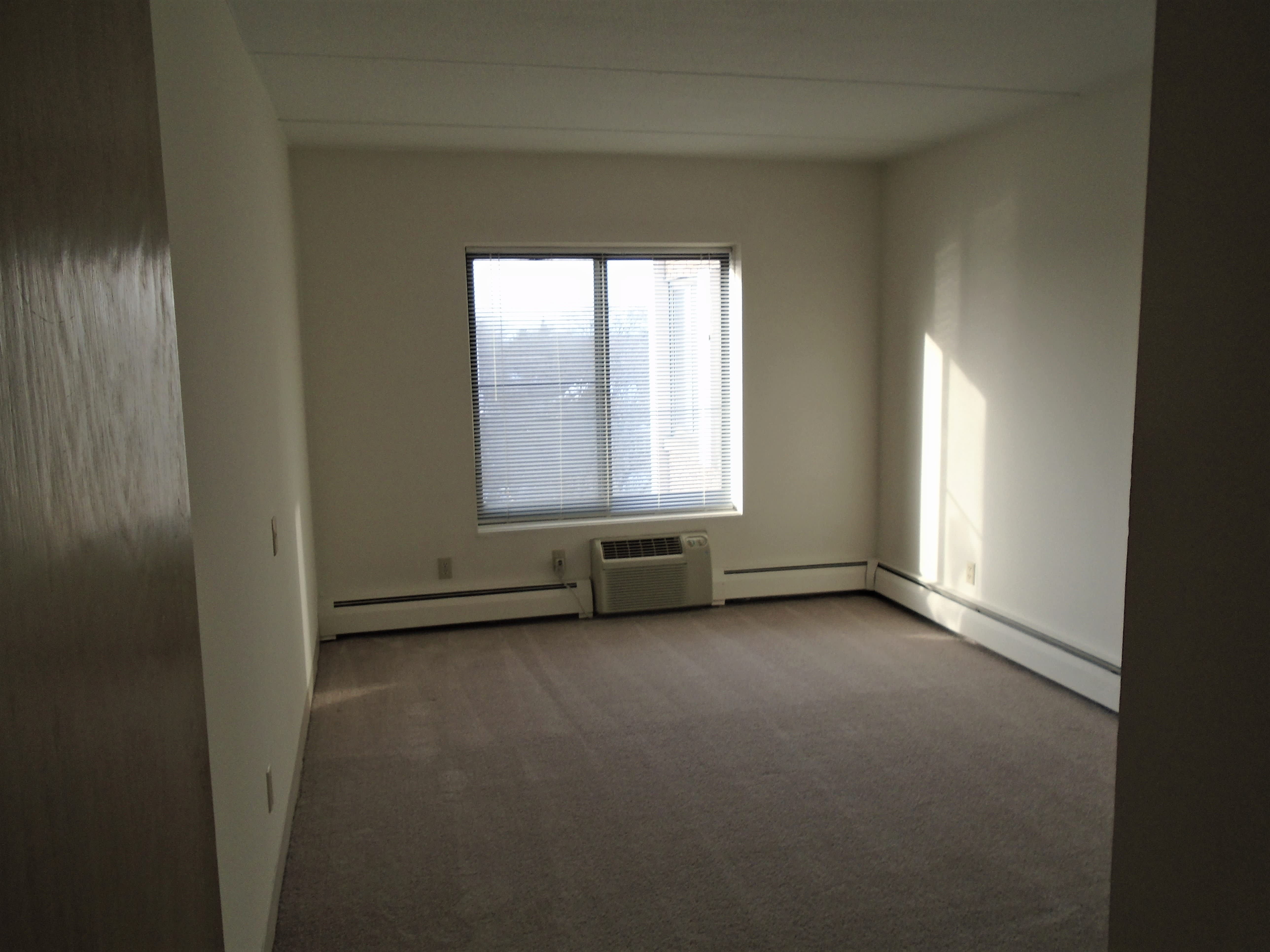 John Snell Apartments – photo 2