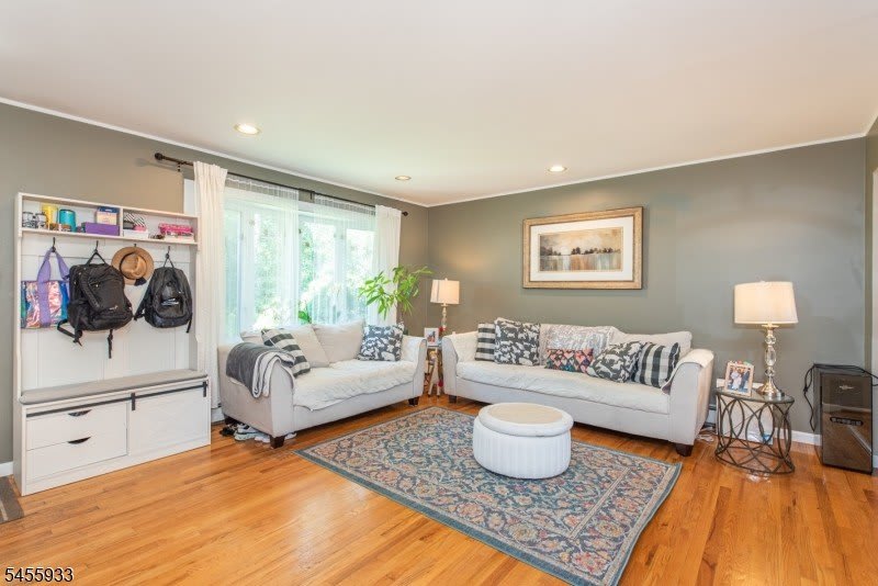 5 Adams Dr – photo 3