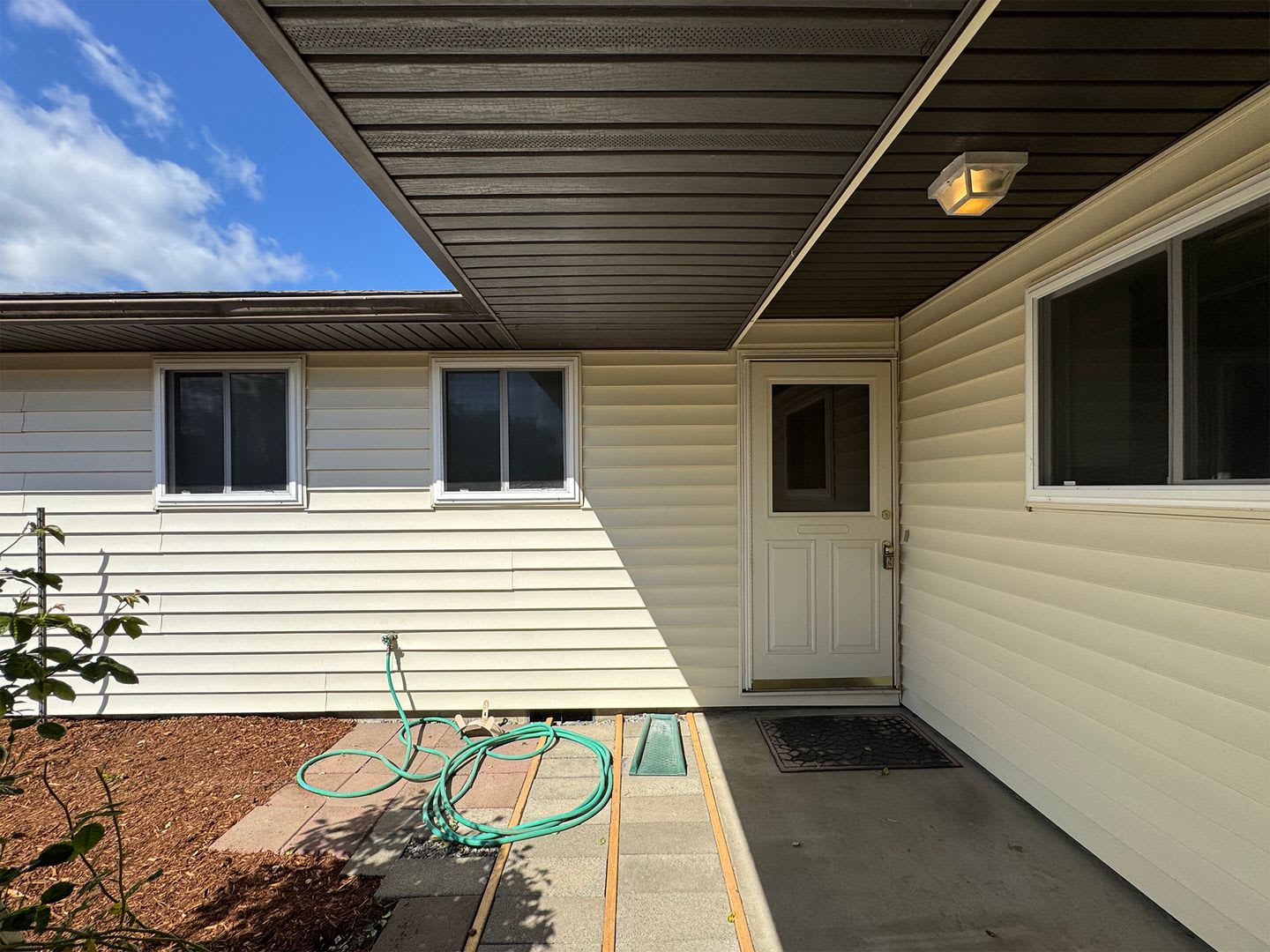 Dungeness Area Home for Lease – photo 3