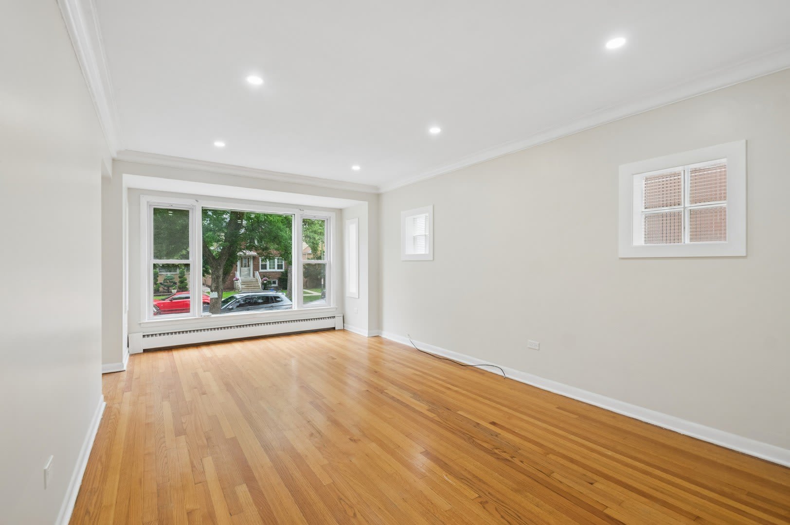4736 S Tripp Avenue – photo 2