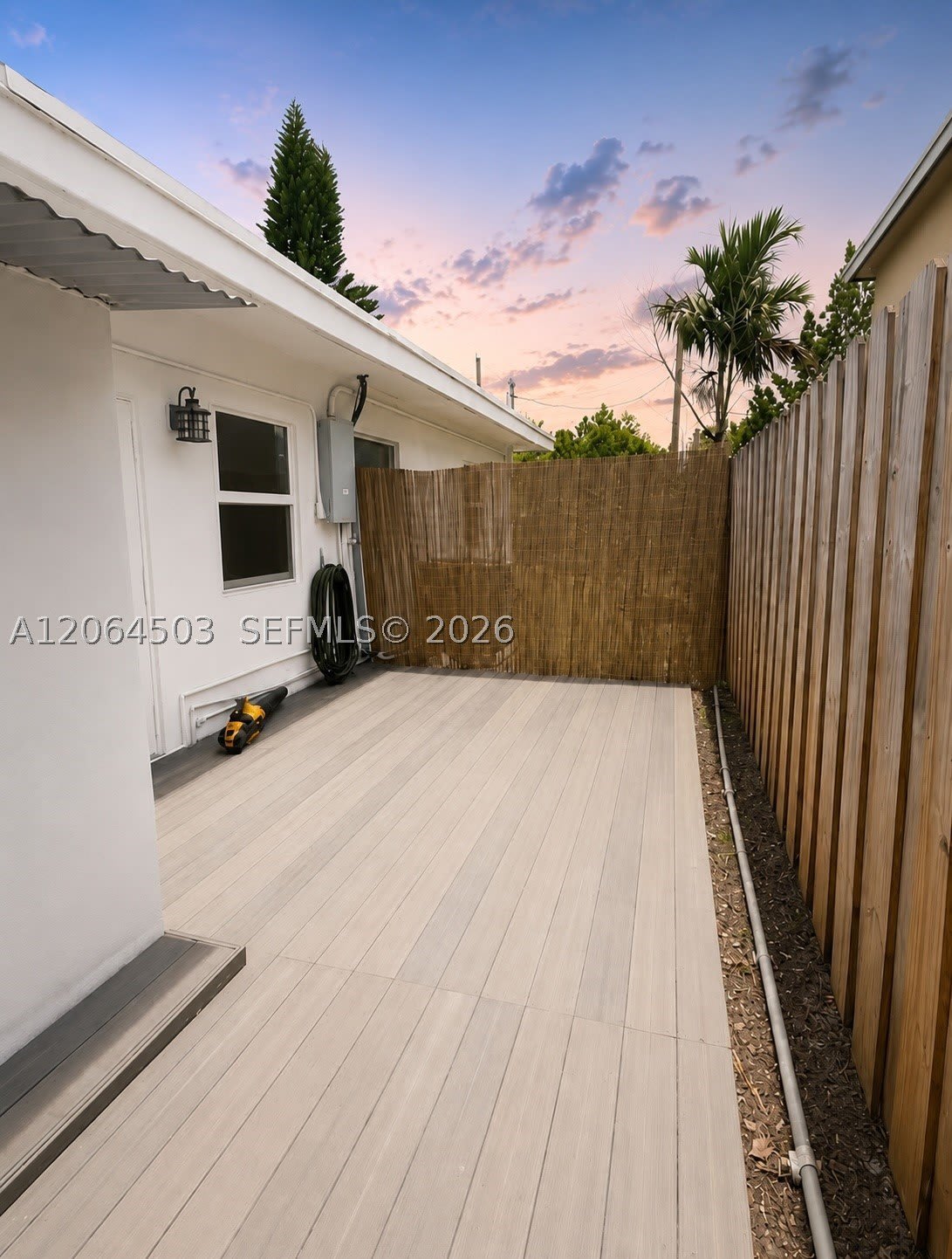 11100 NE 12th Ave – photo 1