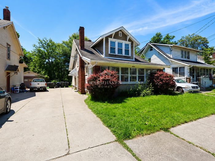 2078 18th Street Southwest – photo 1