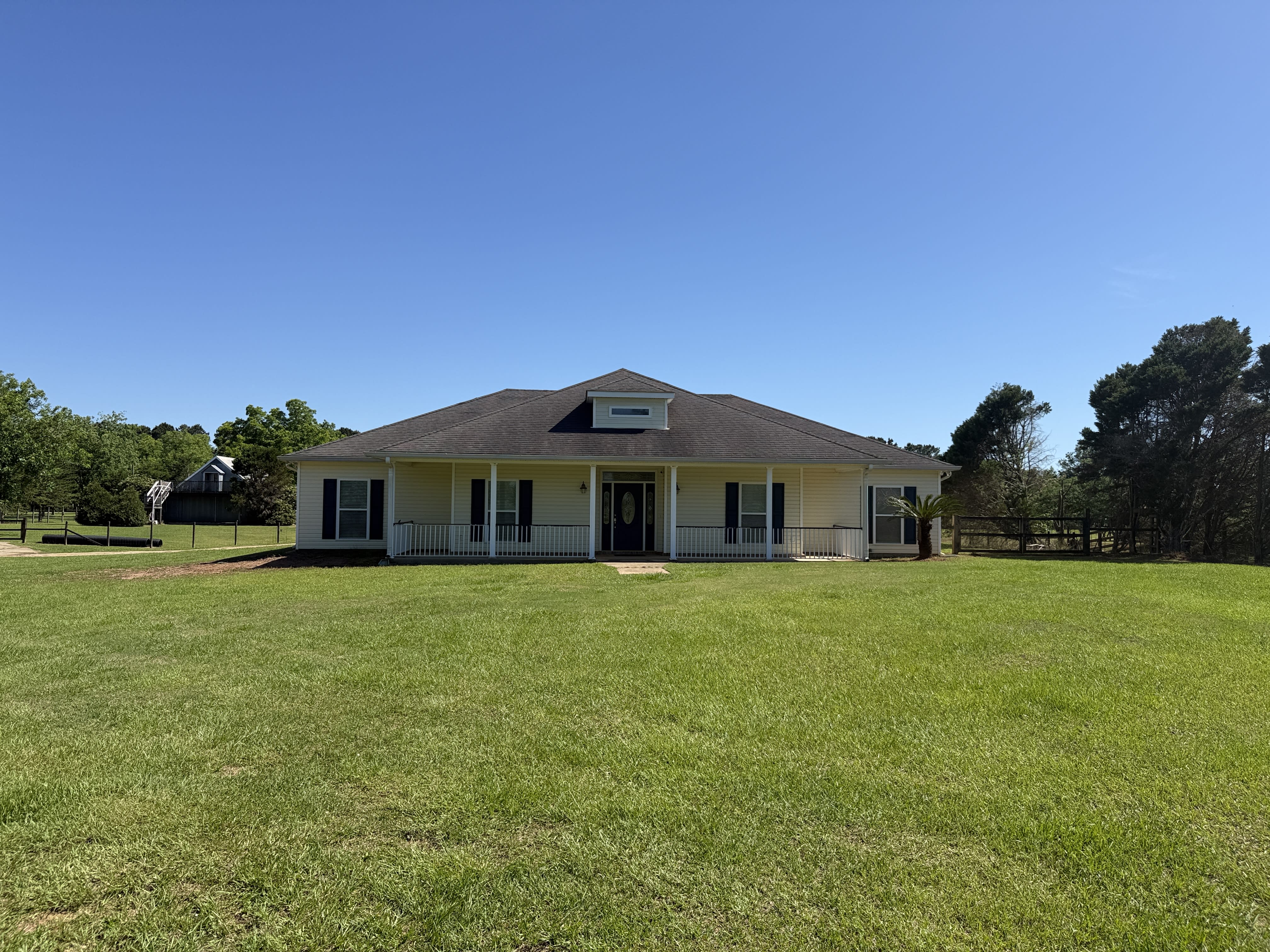 9090 Pleasant Rd – photo 1
