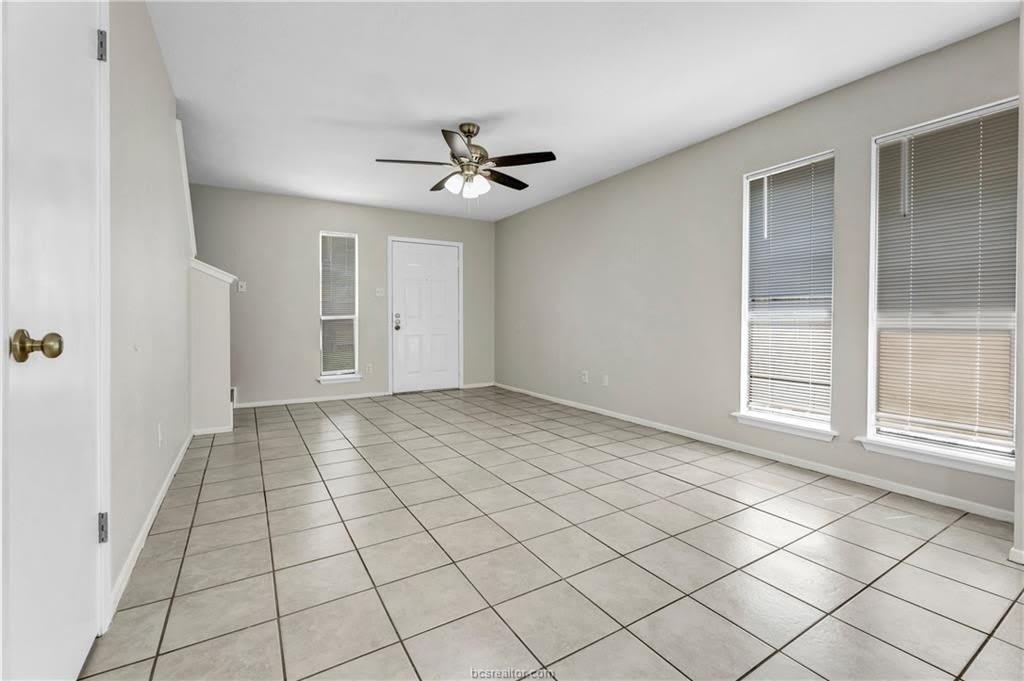 1516 Hawk Tree Drive – photo 3