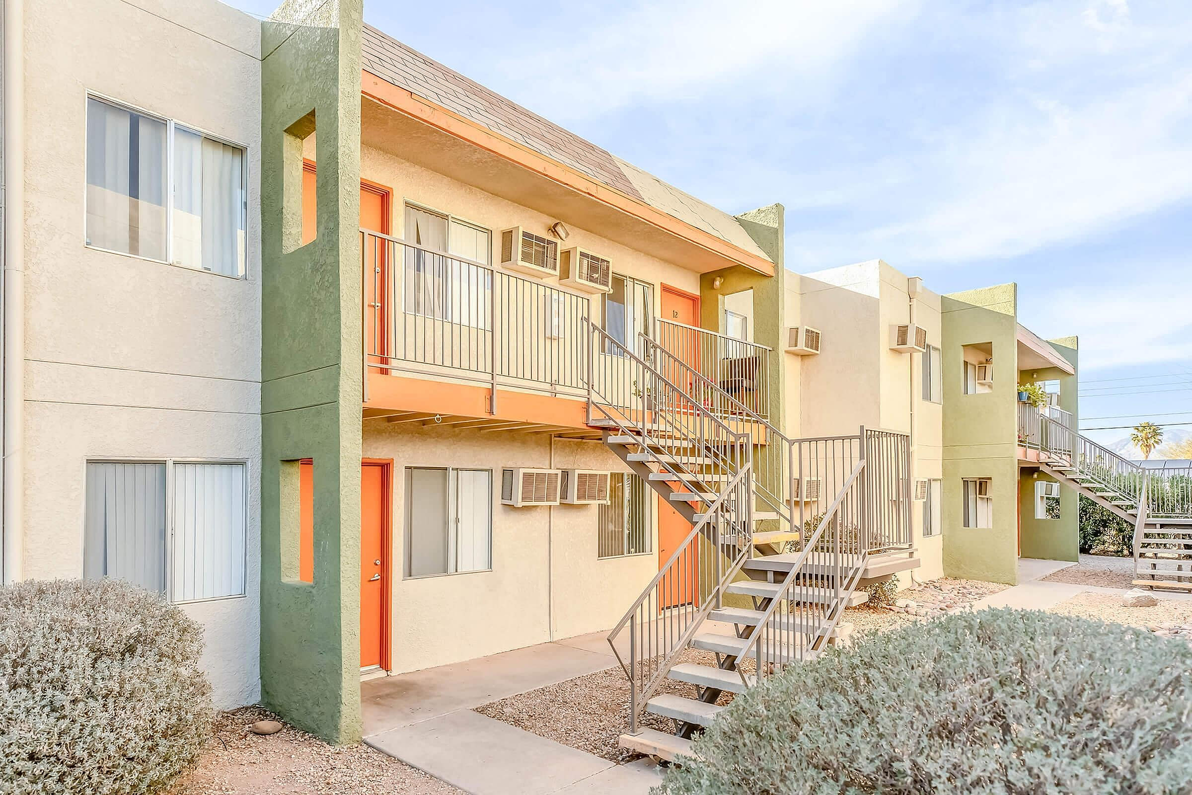Sunset Vista Apartments – photo 4