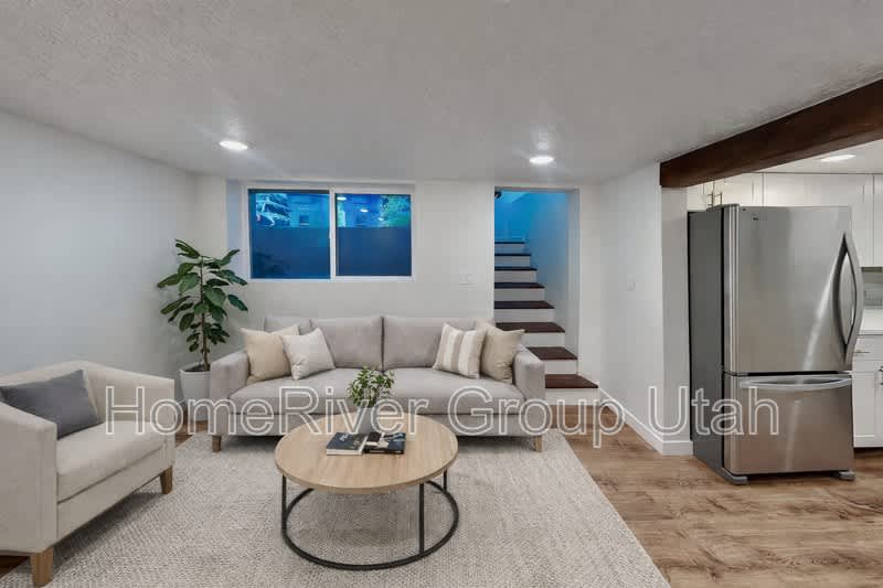 563 S Denver St – photo 5