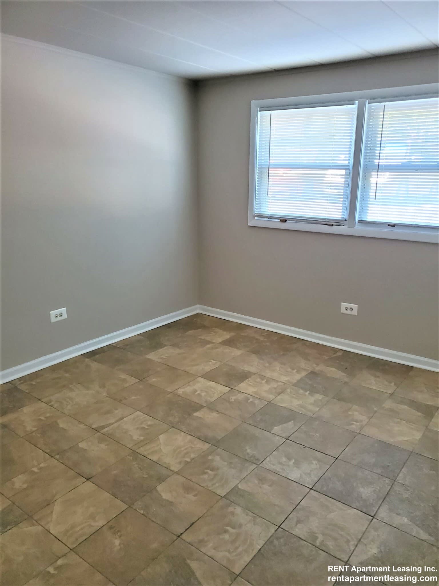 9610-34 Ivanhoe Ave – photo 4