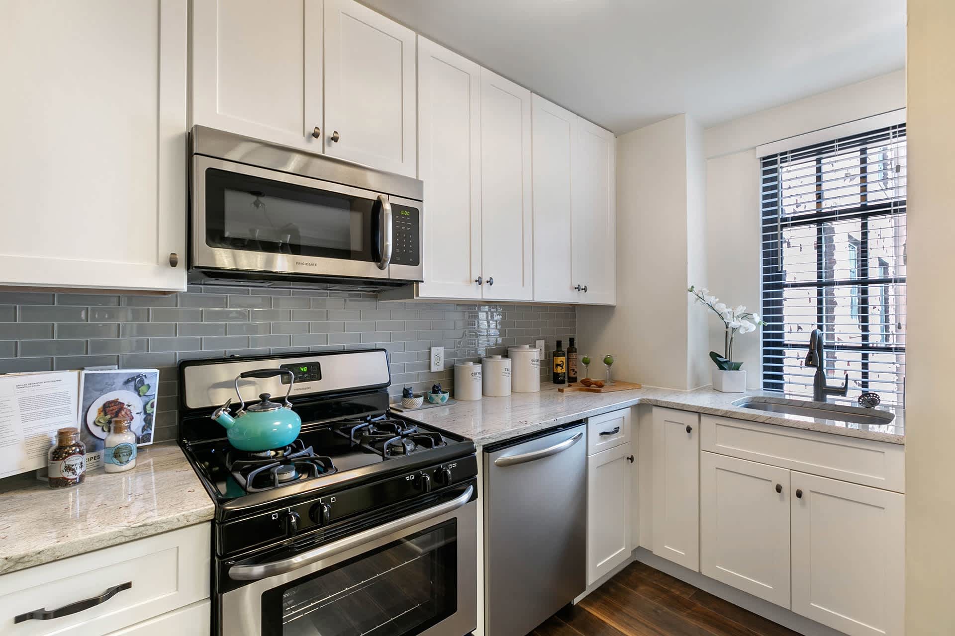 Alden Park Luxury Apartments – photo 4