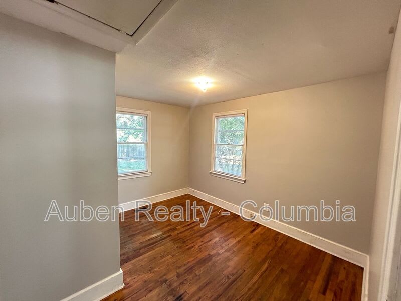 1414 S Kilbourne Rd – photo 4