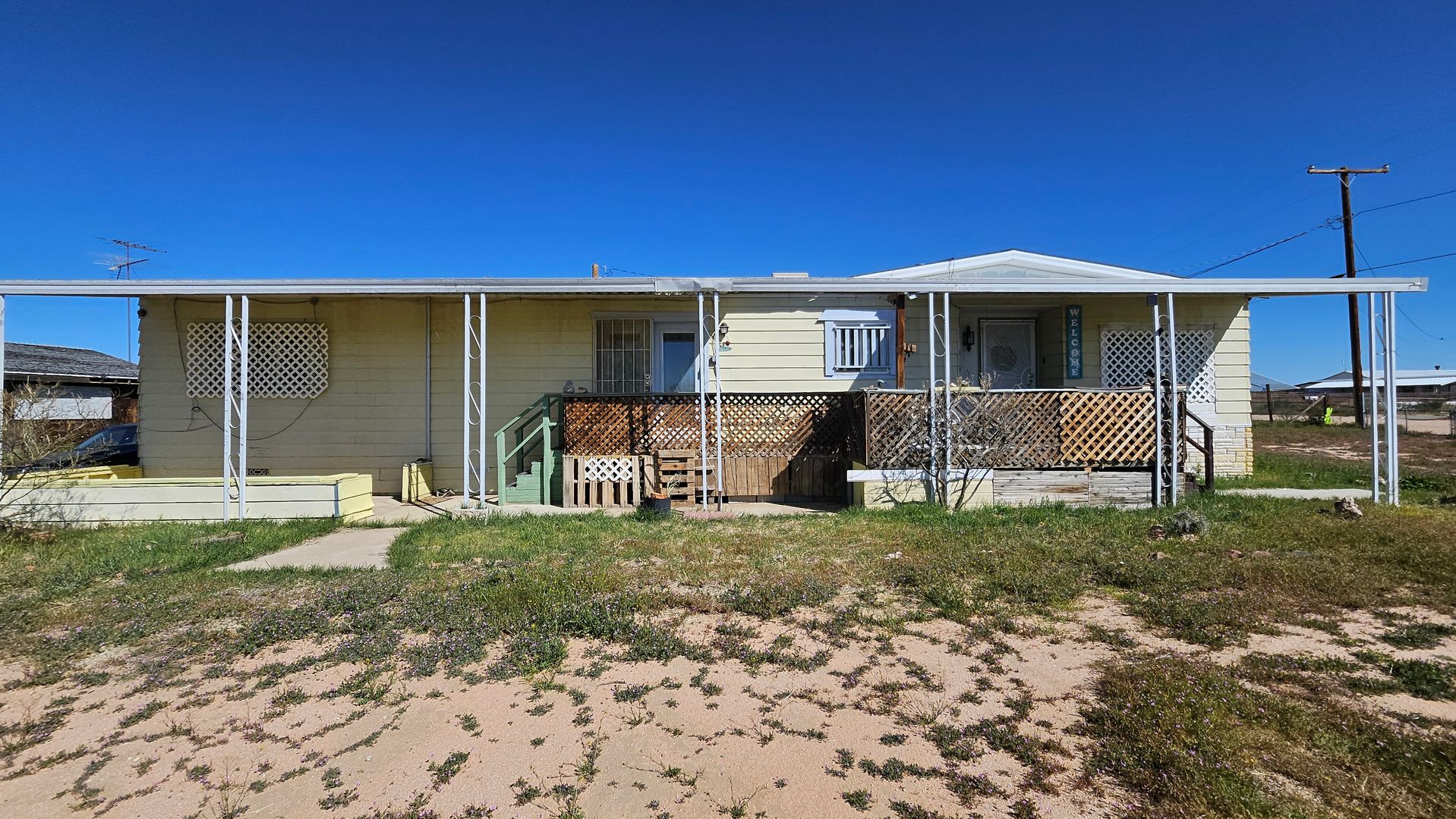 Rural Living at Its Finest – 2BR Home with Open Desert Views. – photo 2