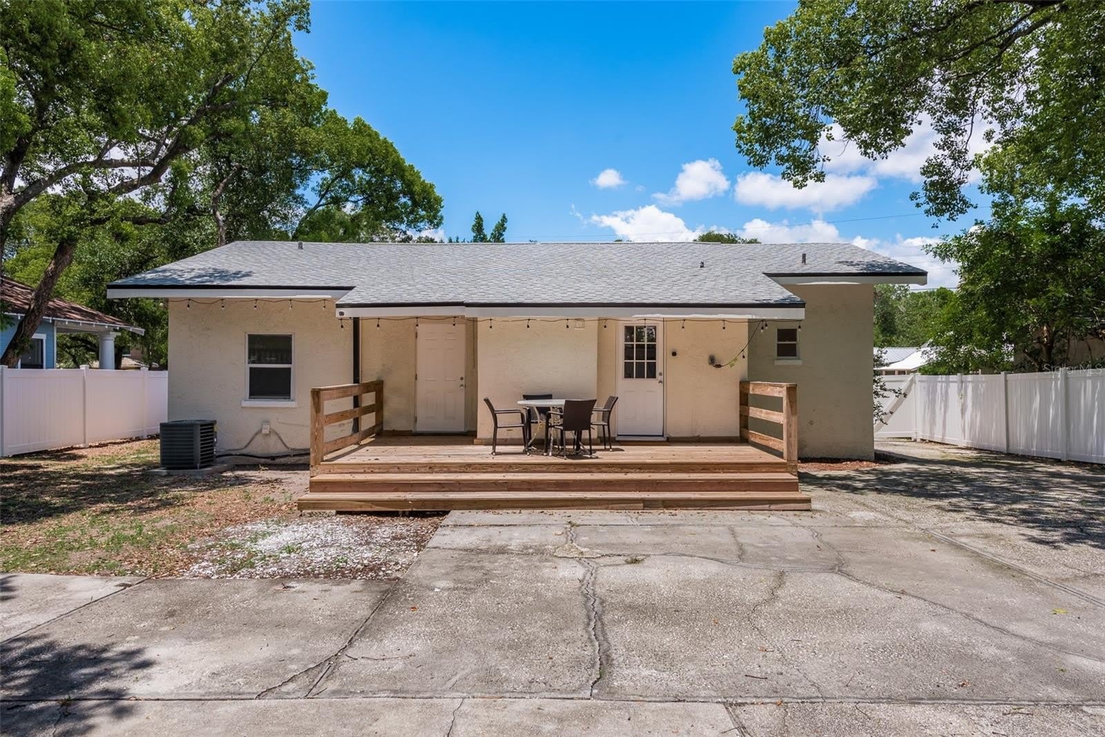206 W WARREN Avenue – photo 5