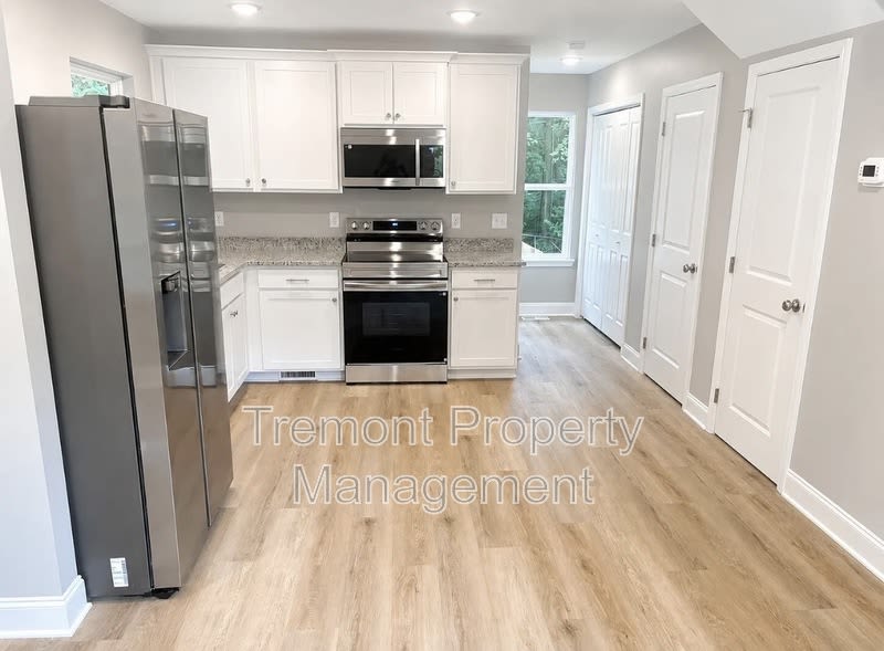 2708 East 21st Street – photo 2