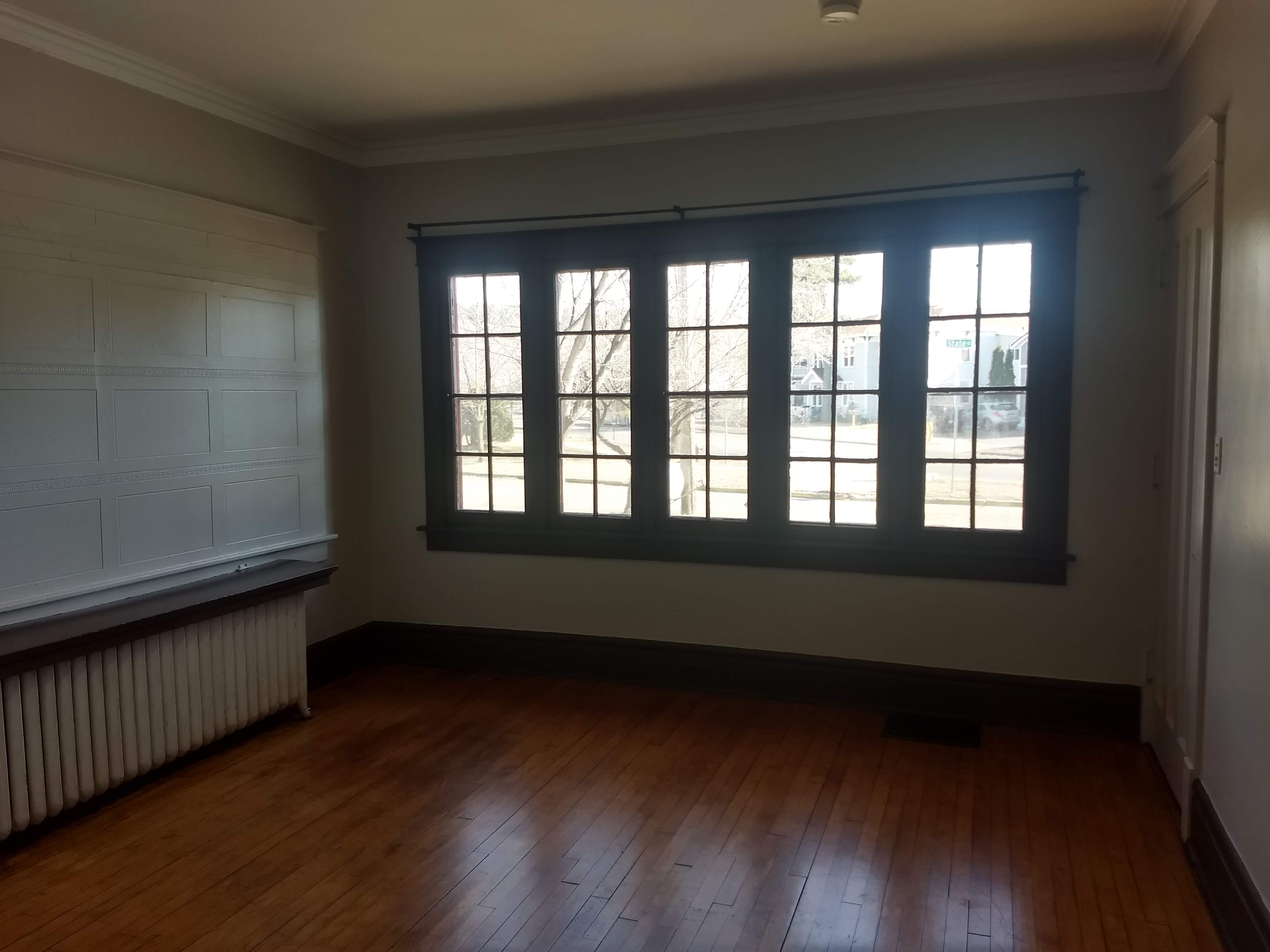1122 State St – photo 2