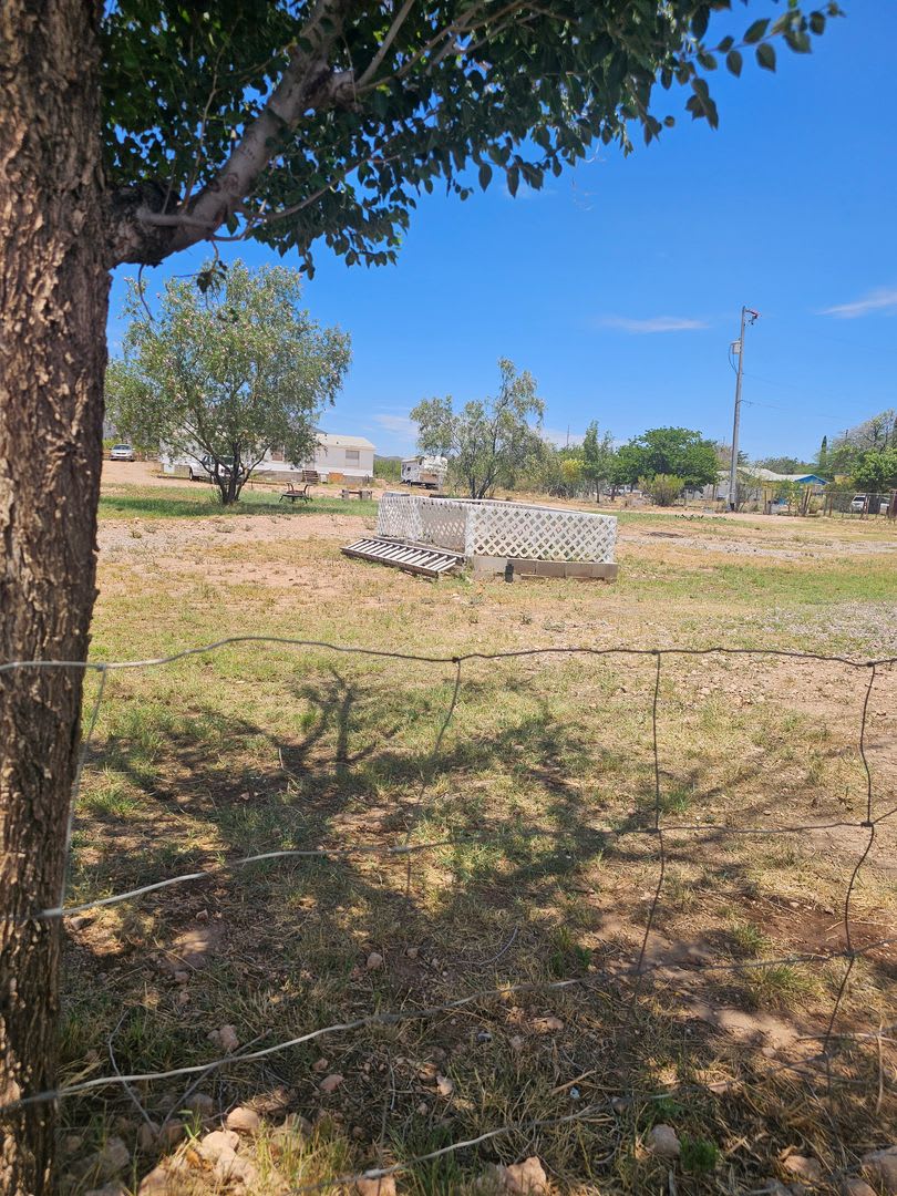 Quiet and comfortable just outside of Bisbee city limits – photo 2