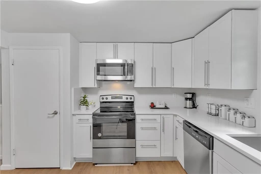 9830 Don Dr – photo 2