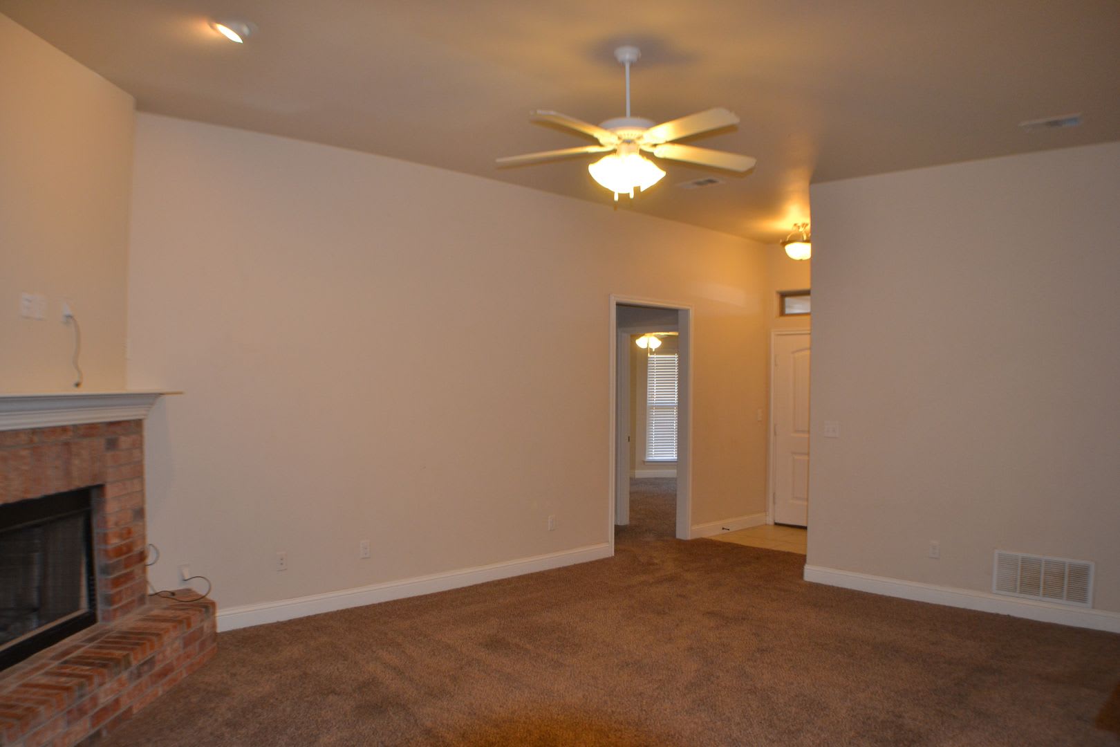 3 Bed 2 Bath House For Lease in Midland! – photo 4