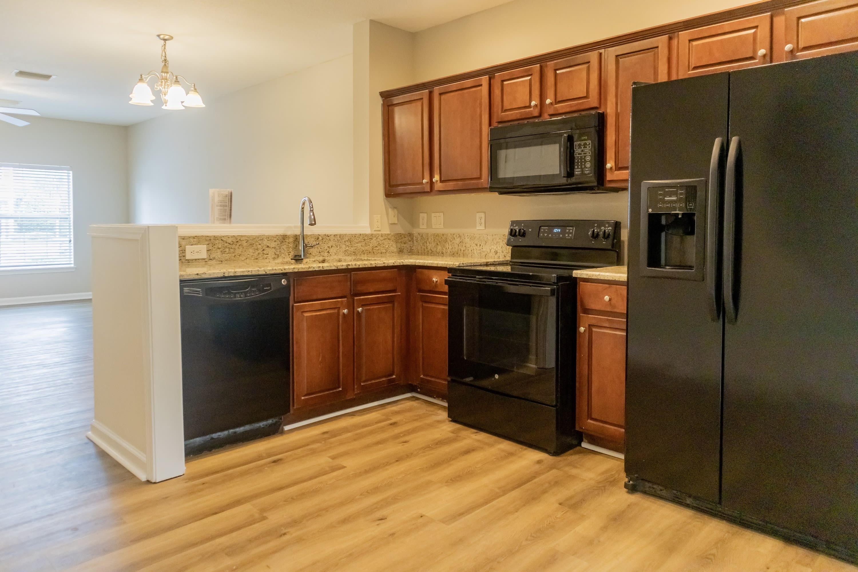 8144 Summerside Circle – photo 2